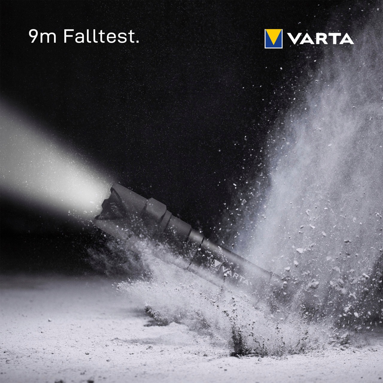 VARTA Taschenlampe »Indestructible F30 Aluminium bestellen Pro Rechnung 6 und stoßabsorbierend, wasser- auf Gehäuse eloxiertes BAUR staubdicht, | LED«, Watt