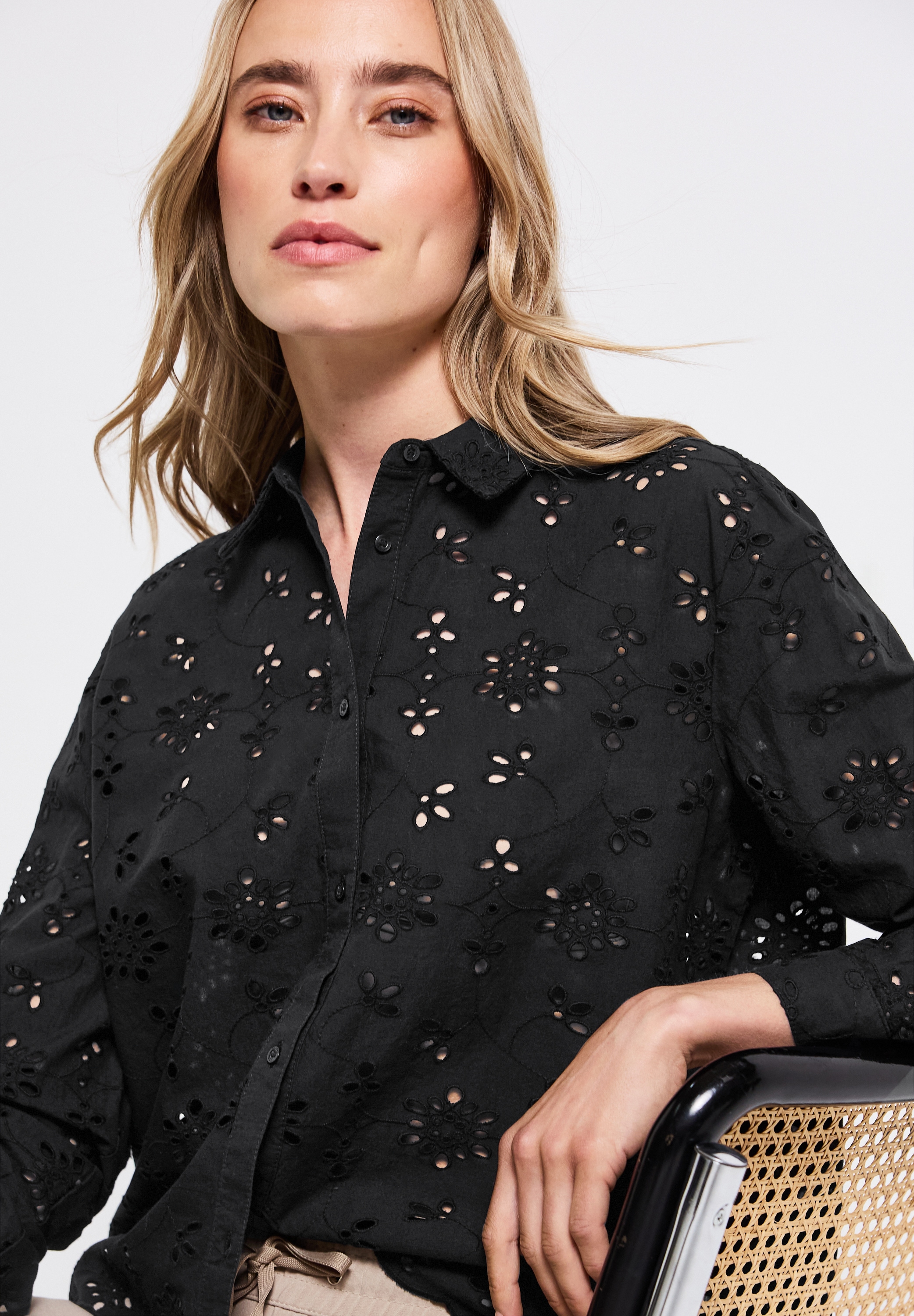 STREET ONE Hemdbluse, mit Lochstickerei
