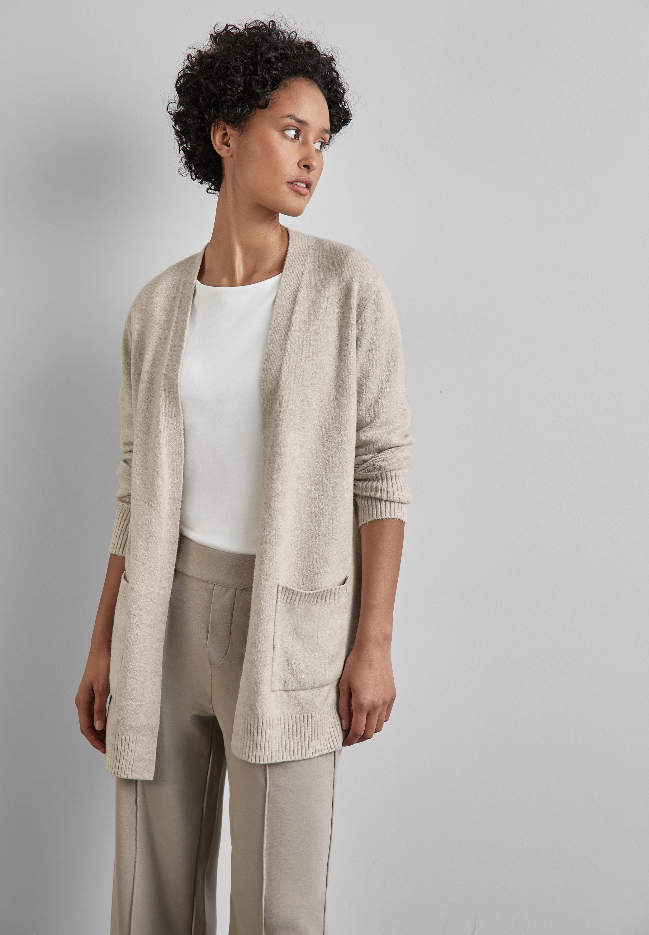 Cardigan, mit Materialmix