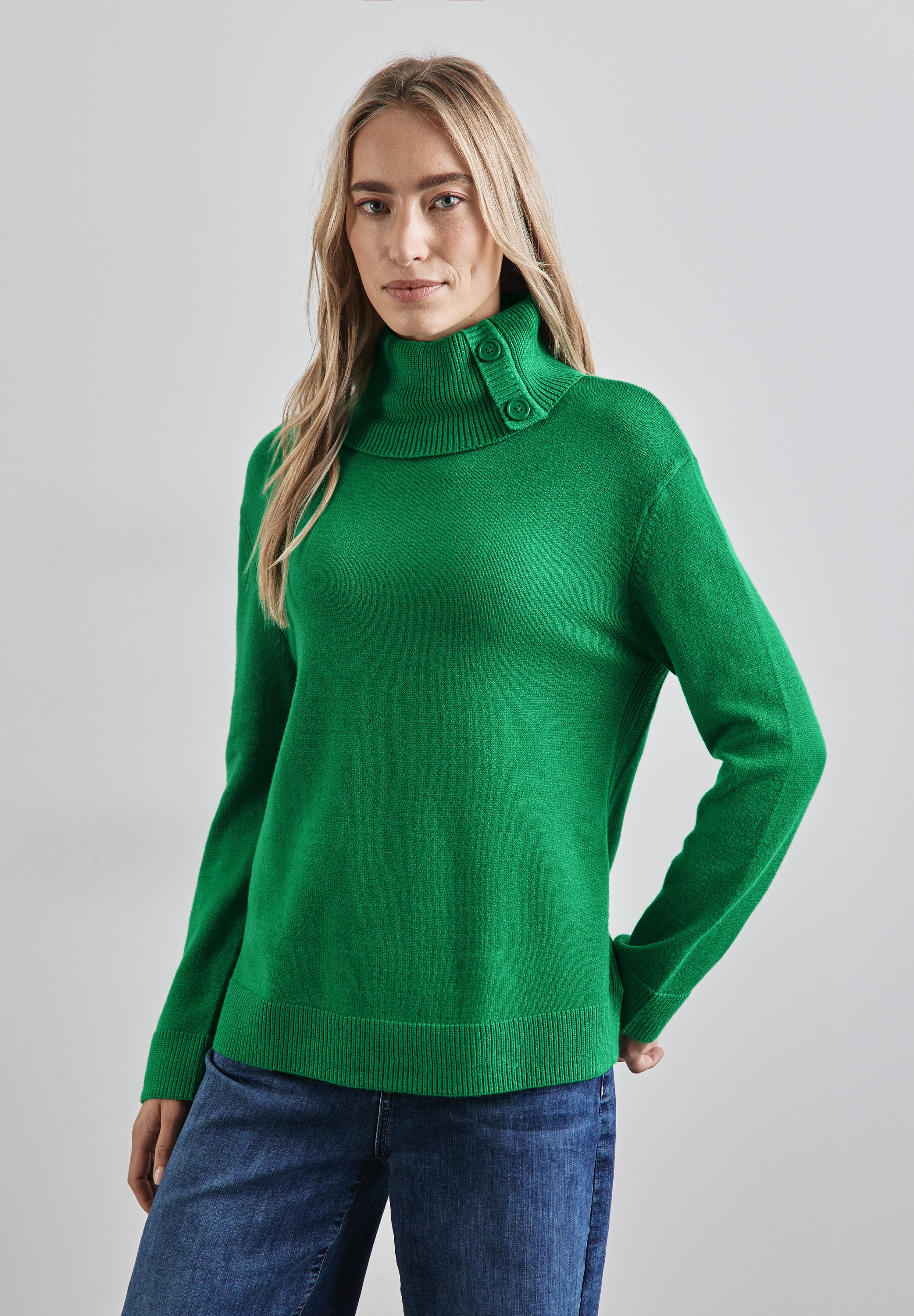 STREET ONE Rollkragenpullover, mit Knopf Details