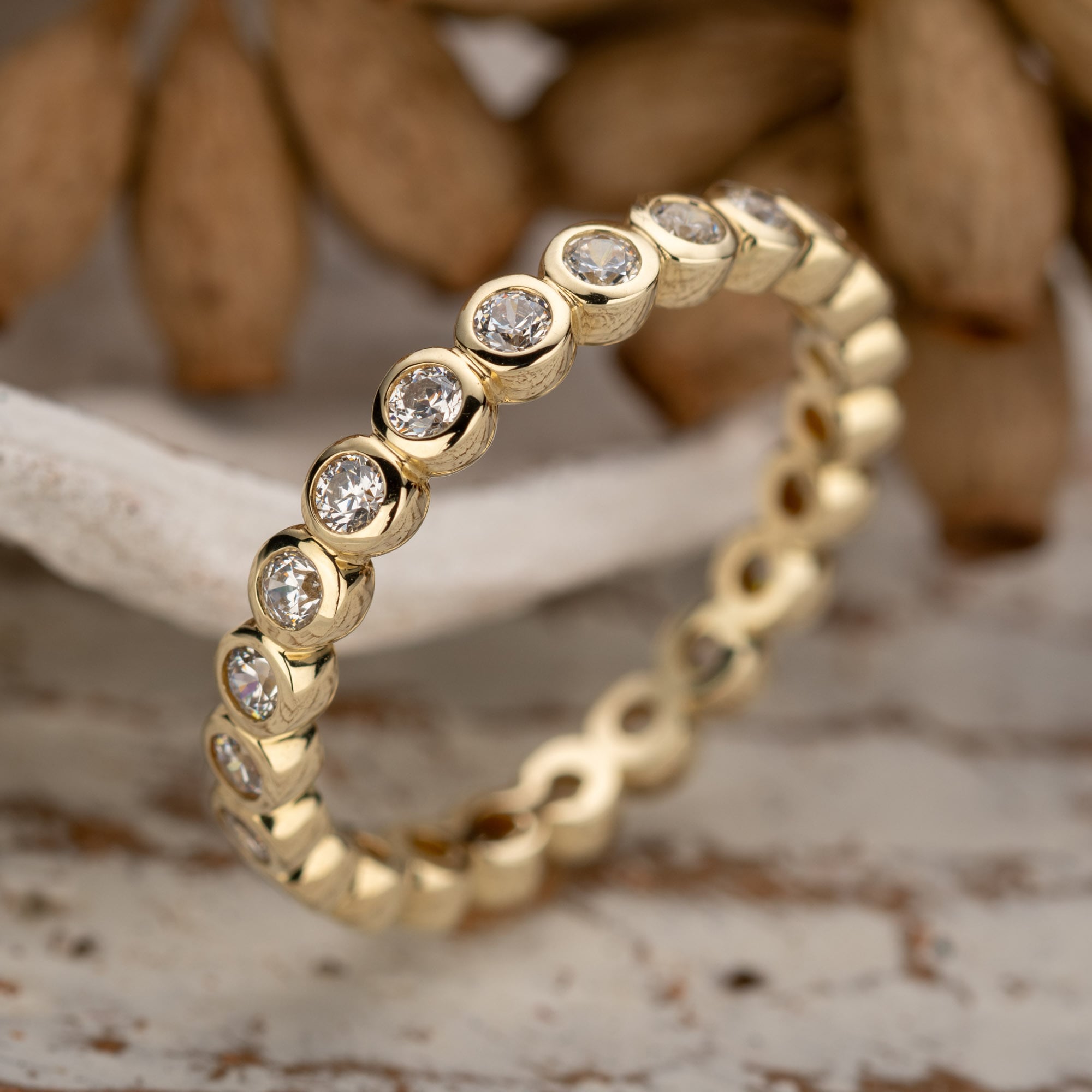 Orolino Fingerring »333/- Gelbgold glanz synth. Zirkonia«