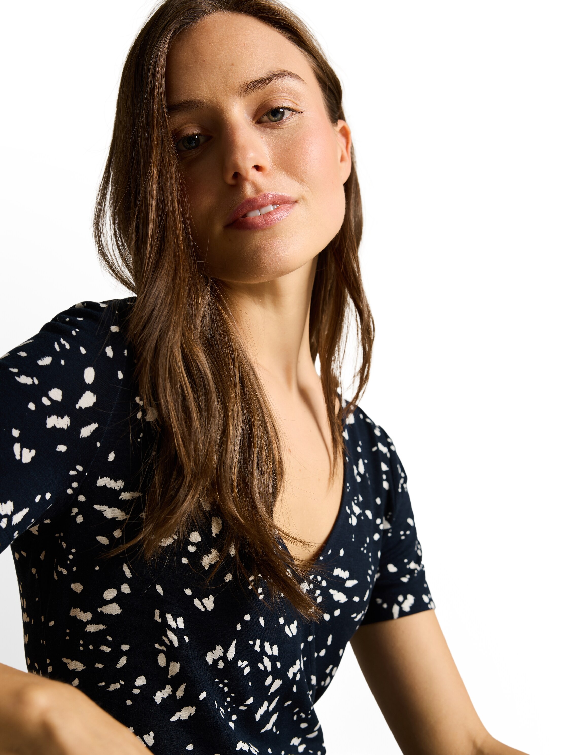 TOM TAILOR Sommerkleid Ohne Taschen Sommerkleid mit V-Ausschnitt und Viskose