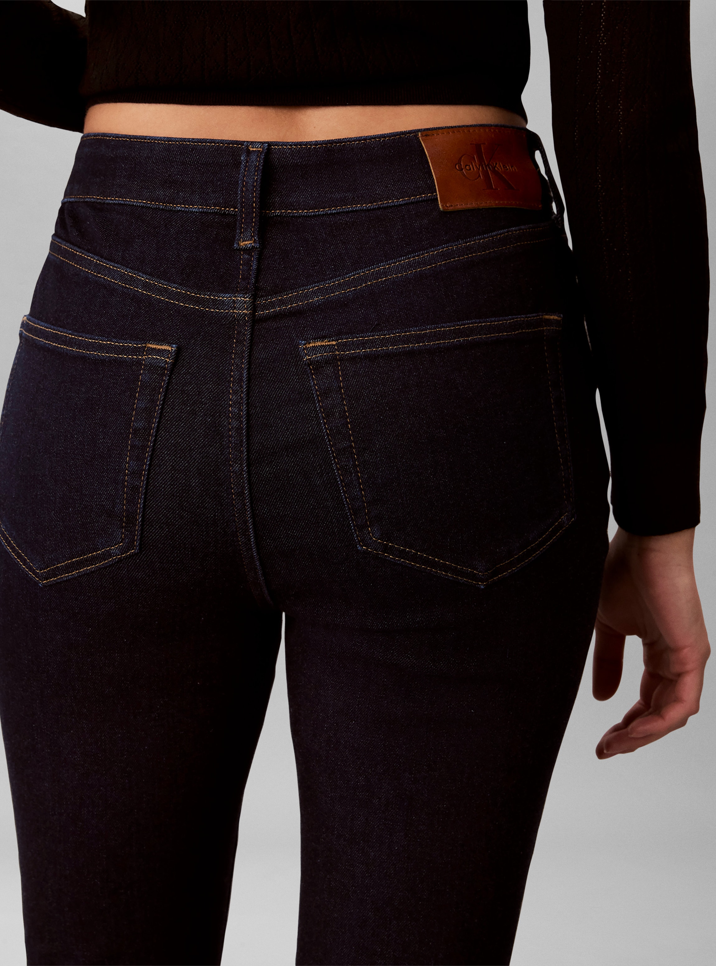 Calvin Klein Jeans Schlagjeans »HIGH RISE FLARE CK CLASSIC RINSE« Regular fit mit ausgestelltem Bein