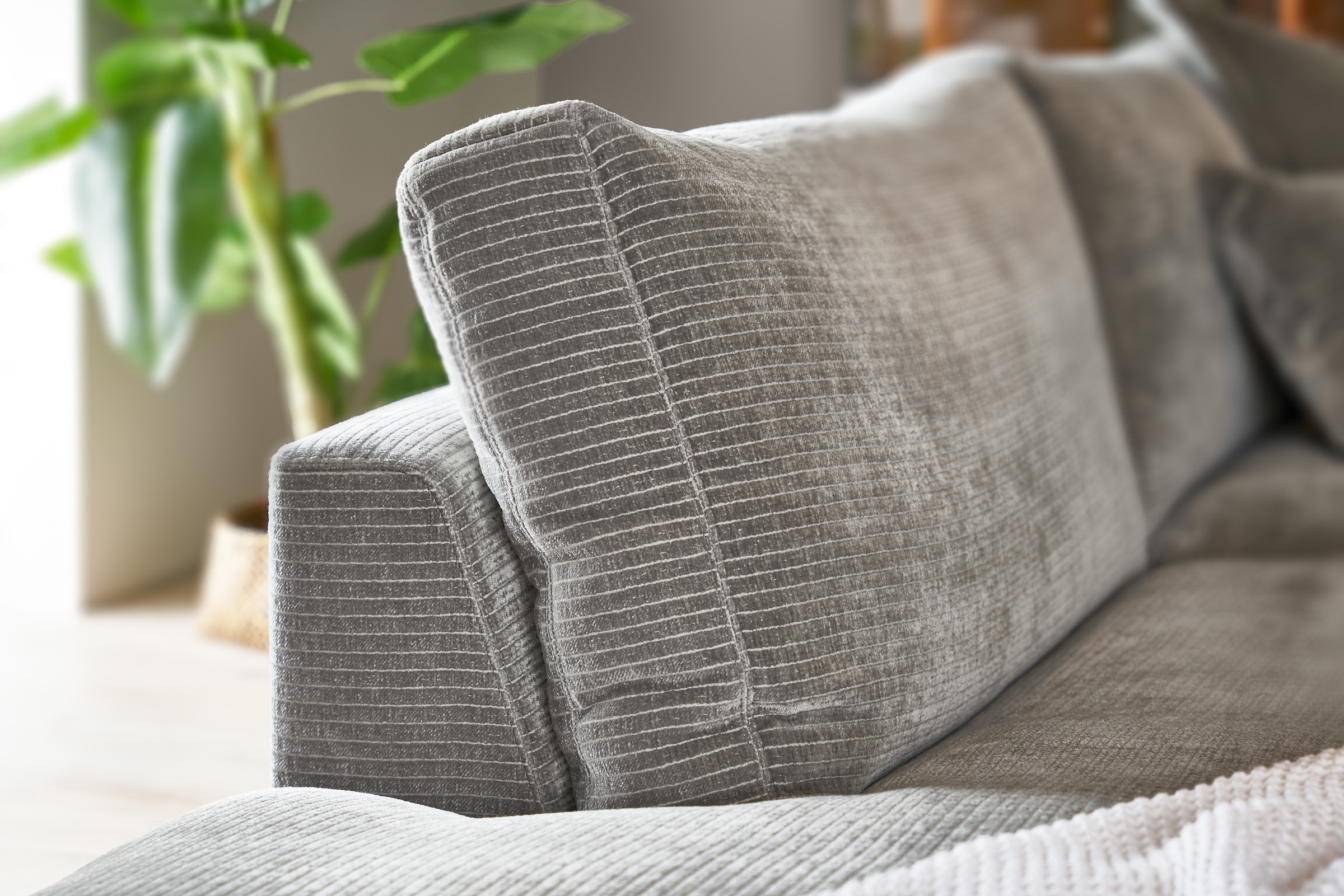Musterring Ecksofa »Lucia«, verschiedene Farben, großer Longchair mit Armlehne, B330 x T190 cm