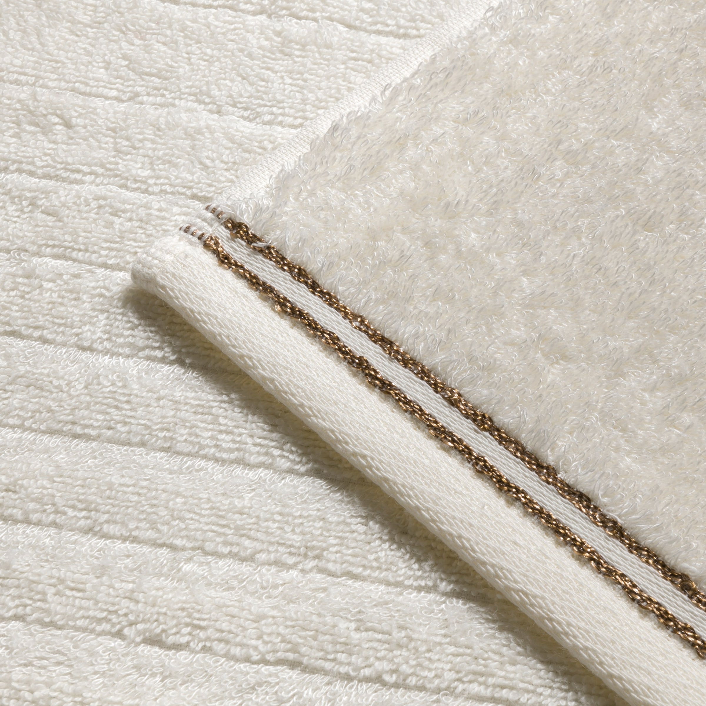 Möve Duschtuch »Vibrant Opulence Ombre« aus Baumwolle und Lyocell gefertigt