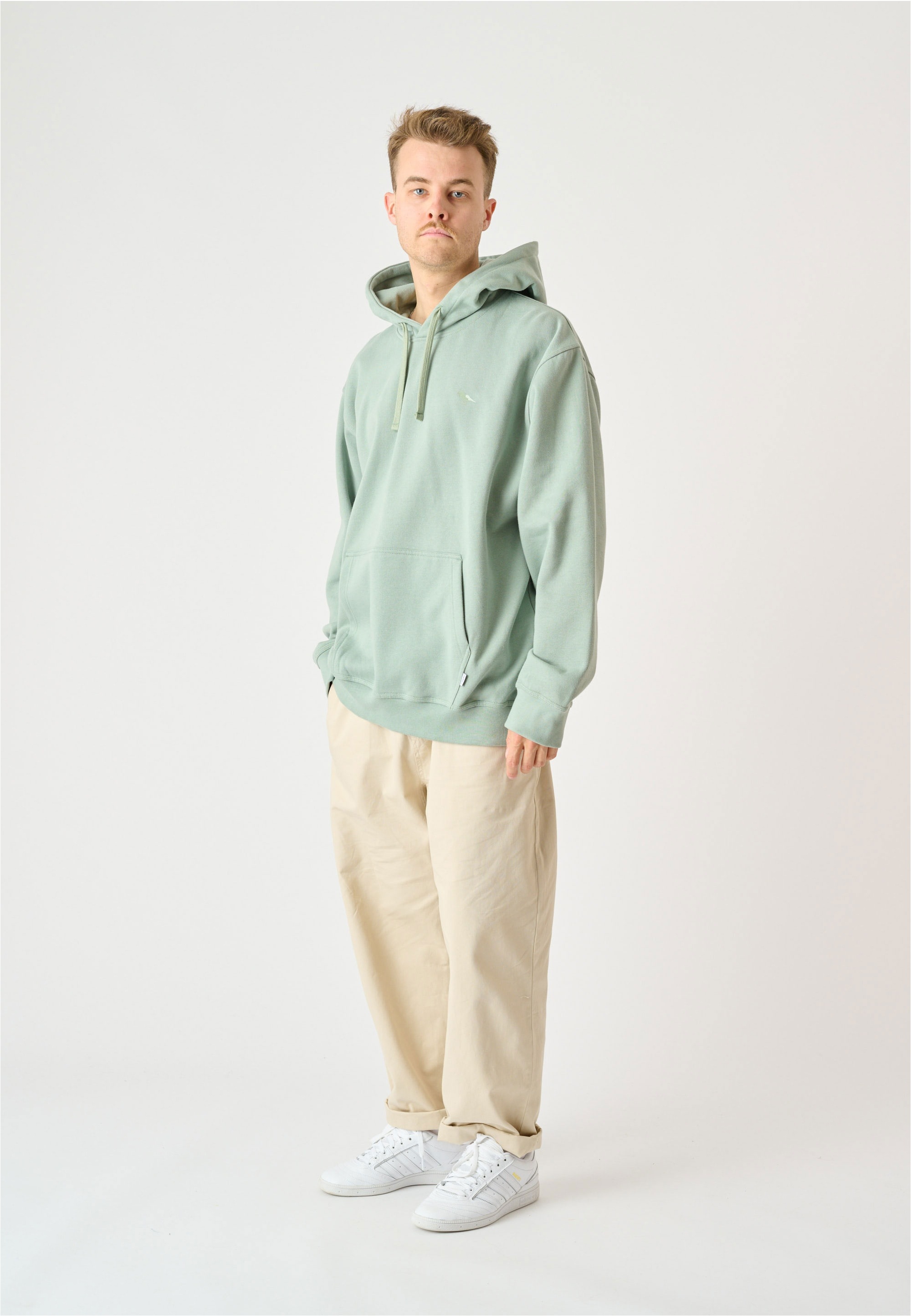 Cleptomanicx Kapuzensweatshirt »Embro Gull Mono«, mit kleiner Logostickerei

