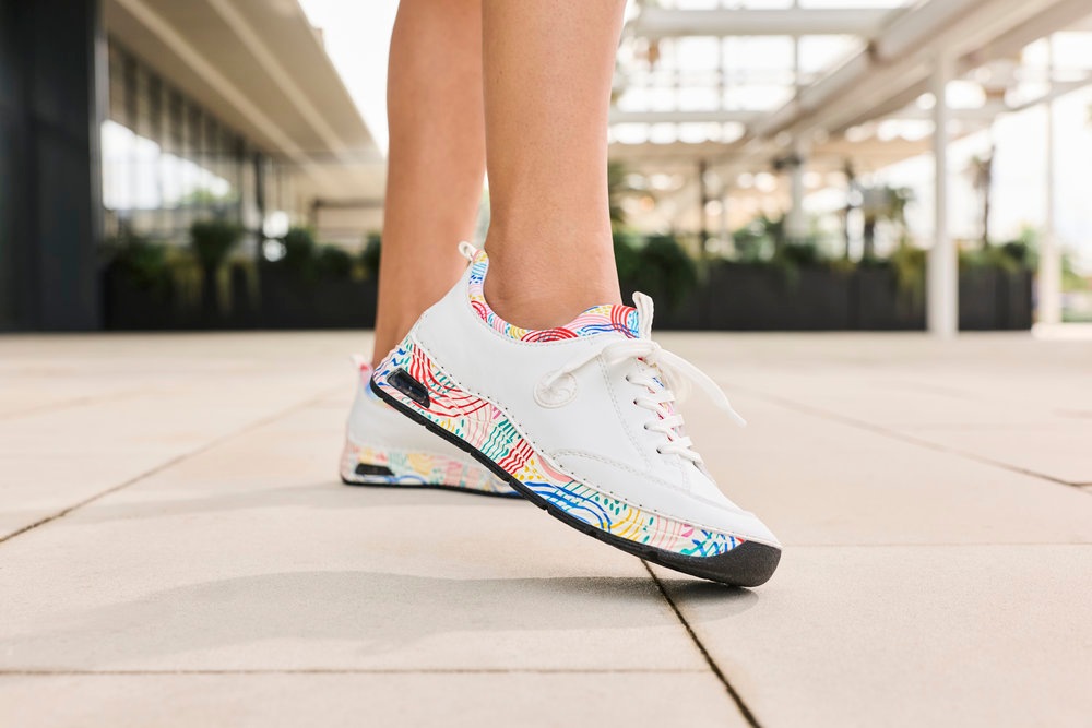 Rieker Slip-On Sneaker Schlupfschuh, Freizeitsneaker, Halbschuh mit elastis günstig online kaufen