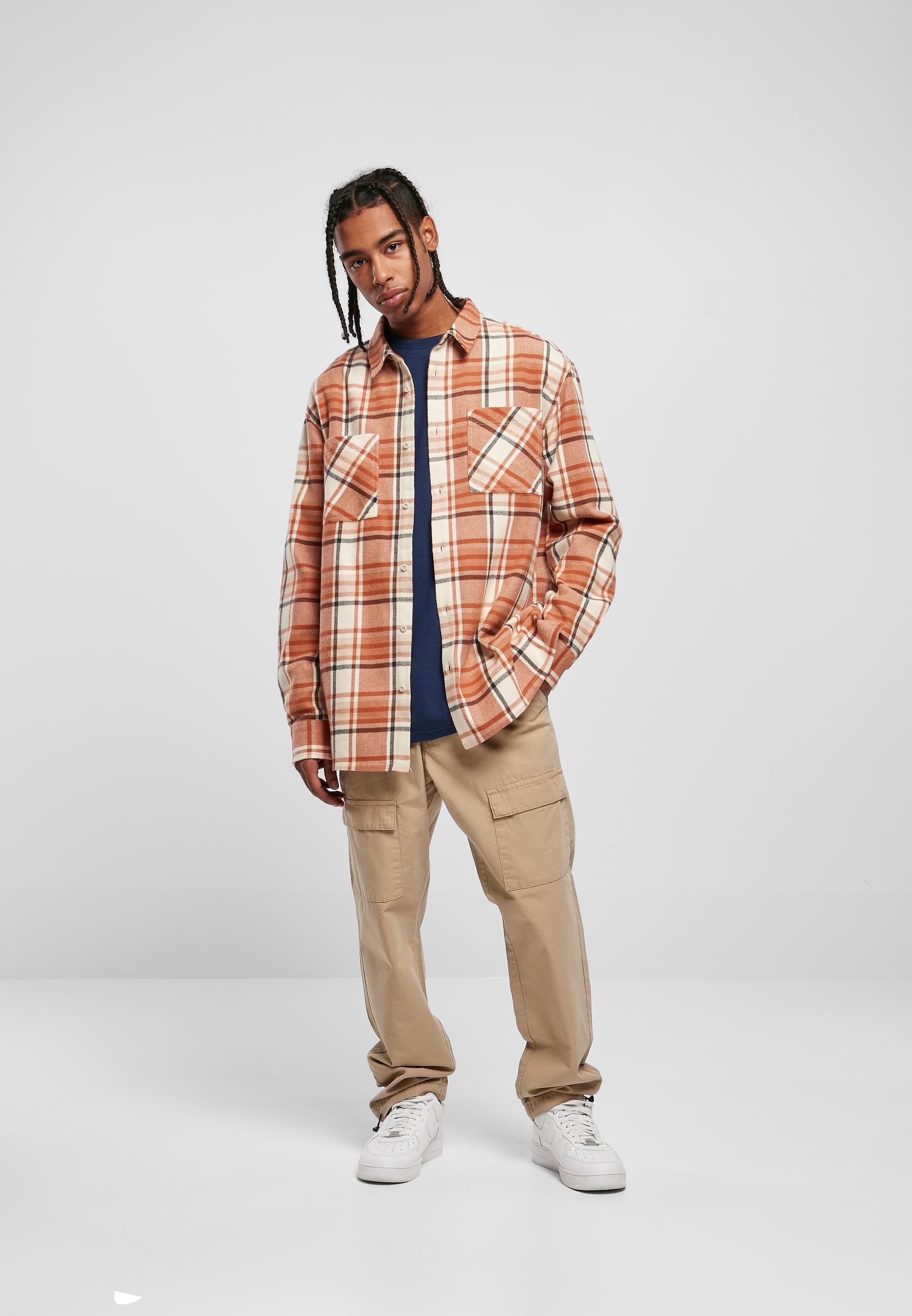 URBAN CLASSICS Langarmhemd »Urban Classics Herren Long Oversized Checked Leaves Shirt«, (1 tlg.)