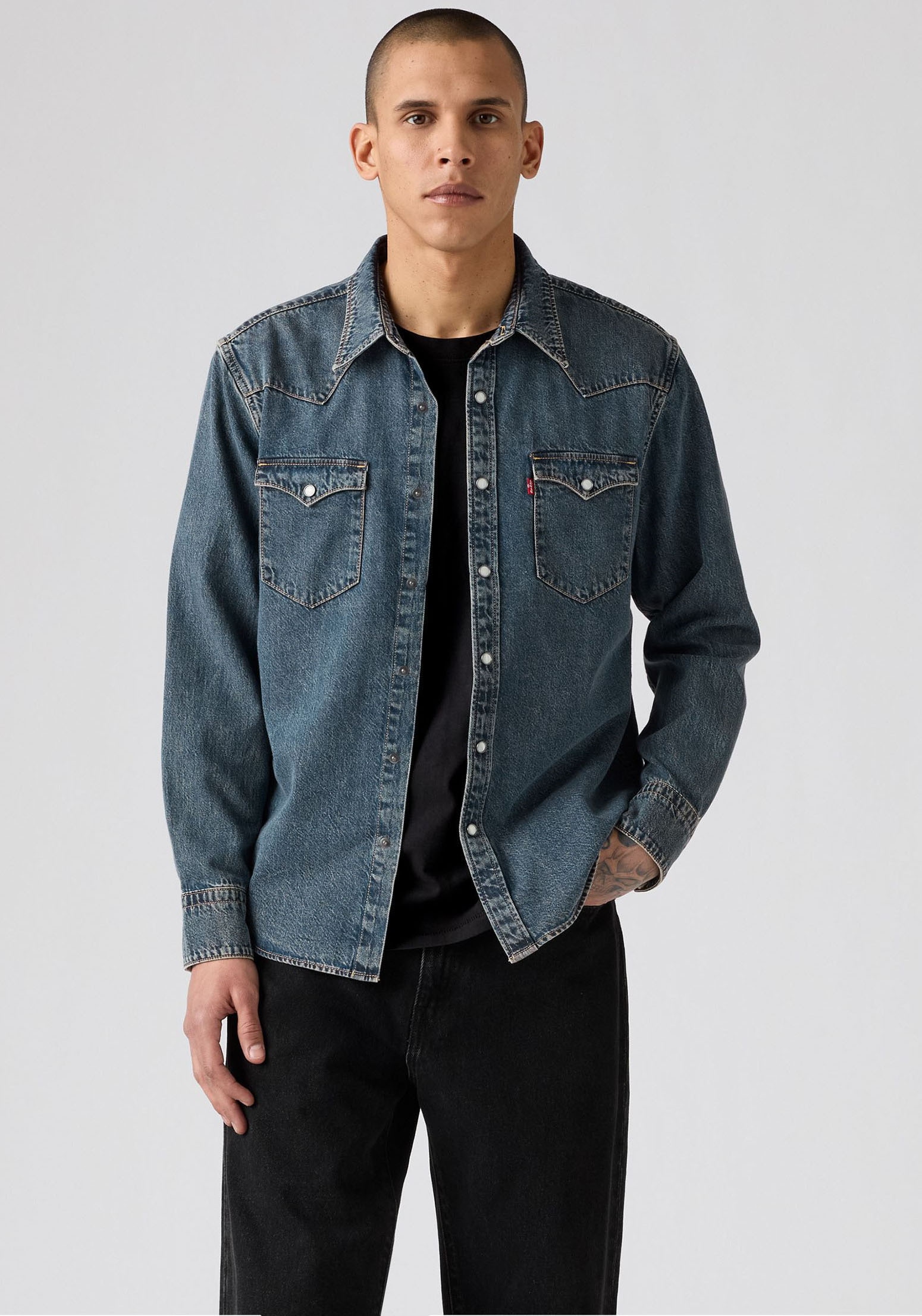 Levis Jeanshemd "LE BARSTOW WESTERN STAND", mit Brusttaschen günstig online kaufen