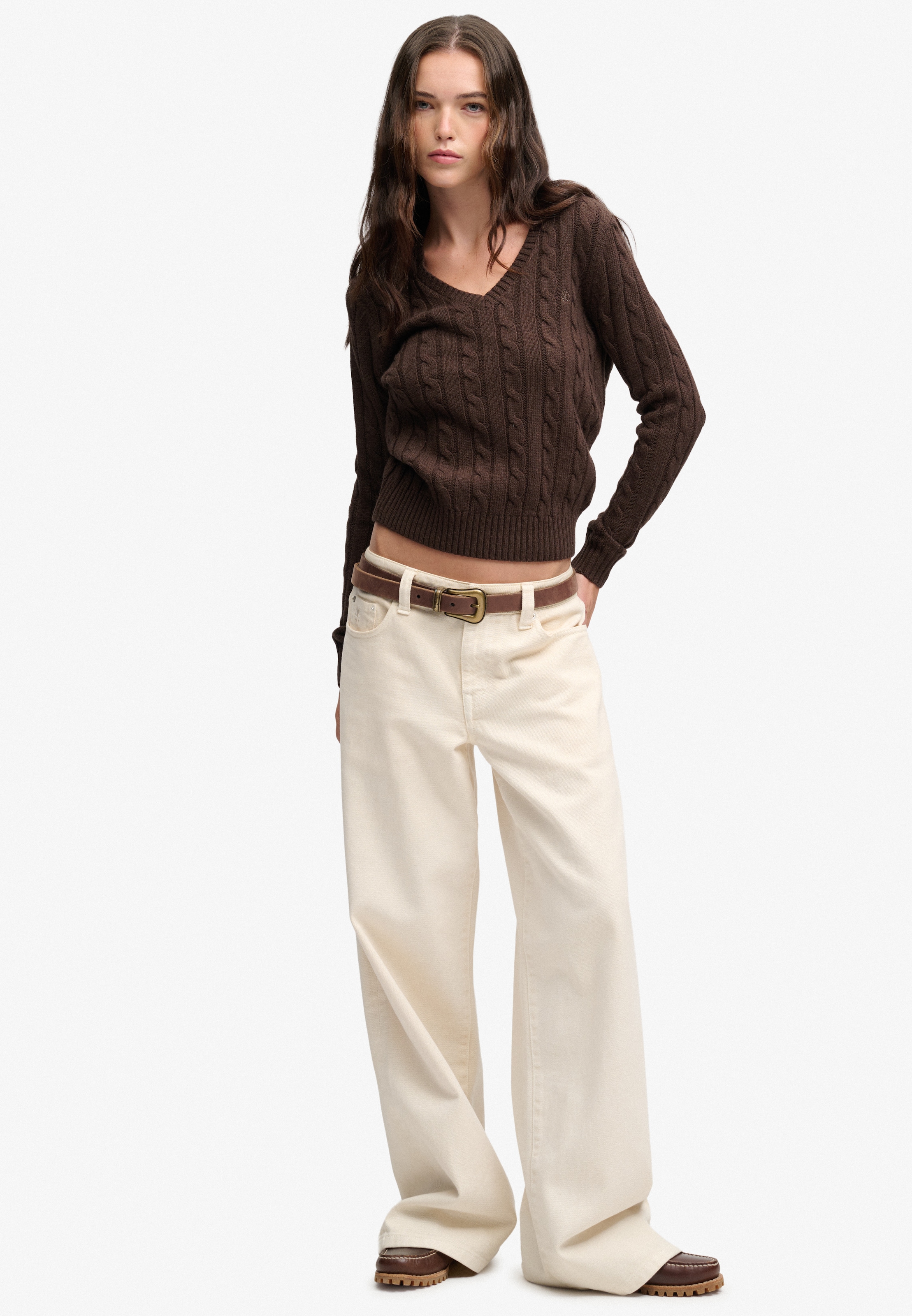 Superdry V-Ausschnitt-Pullover »WOOL BLEND CABLE V NECK« Materialmix, hochwertig mit Woll-Anteil