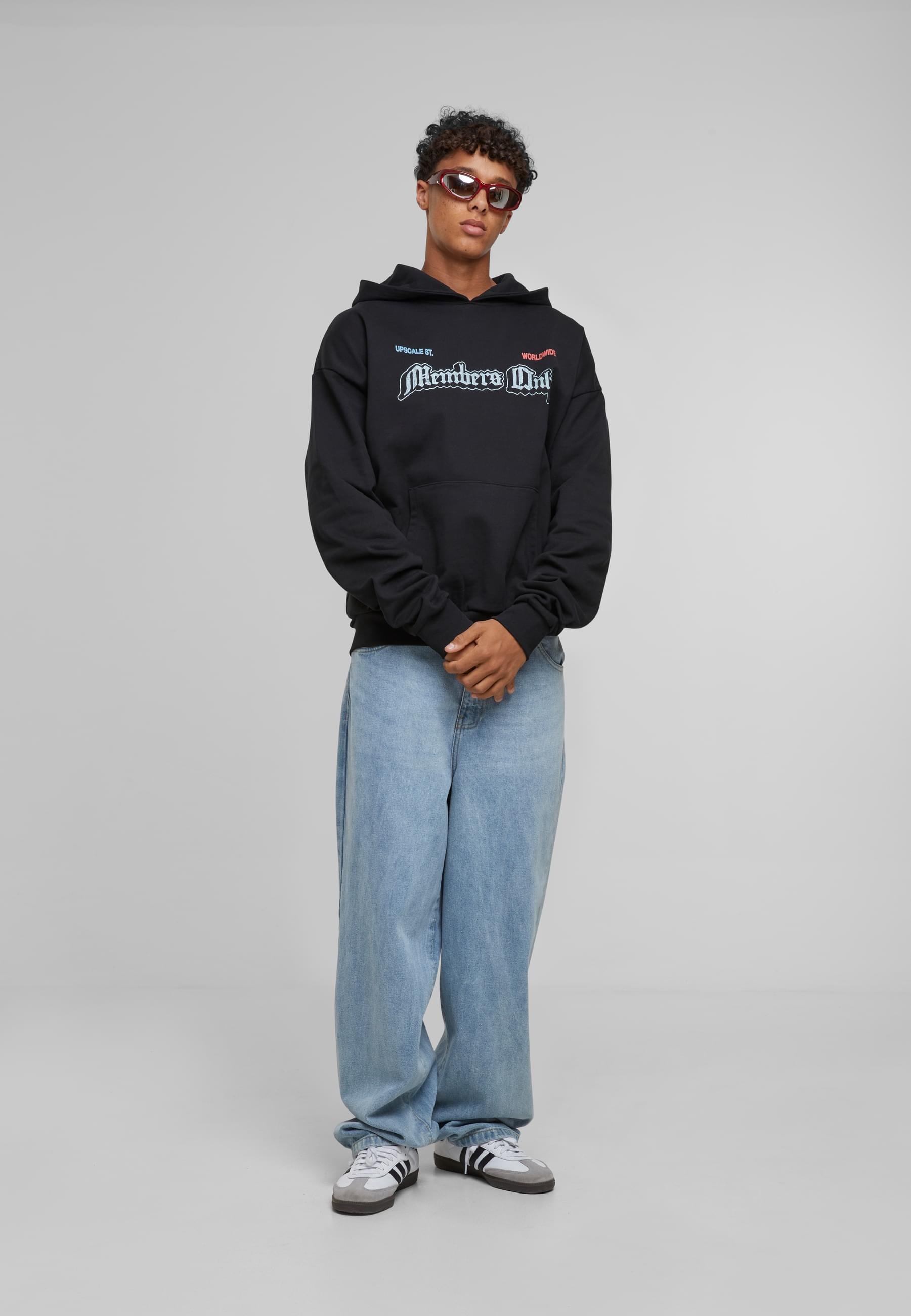 Upscale by Mister Tee Kapuzensweatshirt »Upscale by Mister Tee Only Members Oversize Hoody«, (1 tlg.)