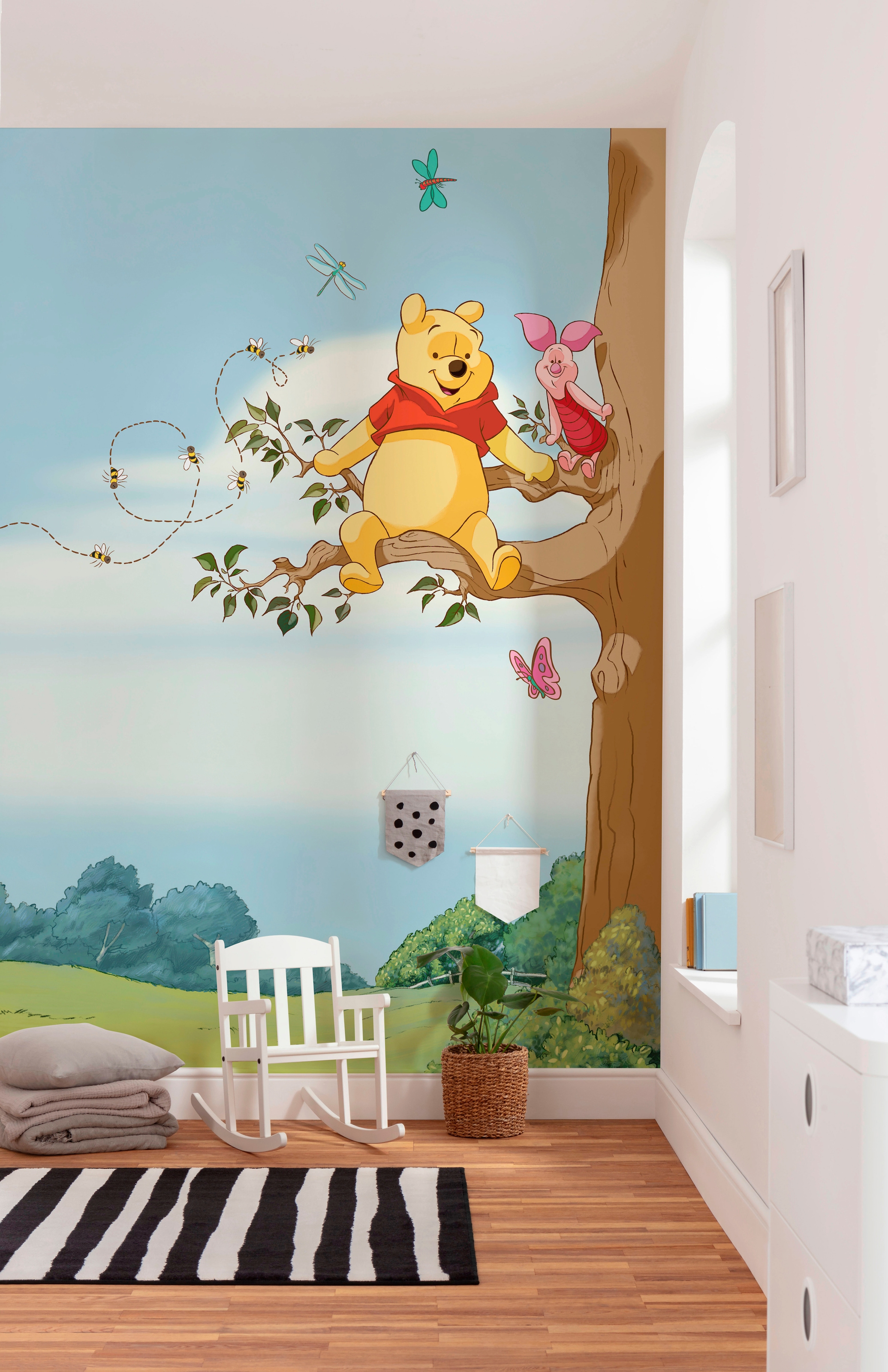 Komar Fototapete »Winnie Pooh Tree«, 184x254 cm (Breite x Höhe), inklusive Kleister