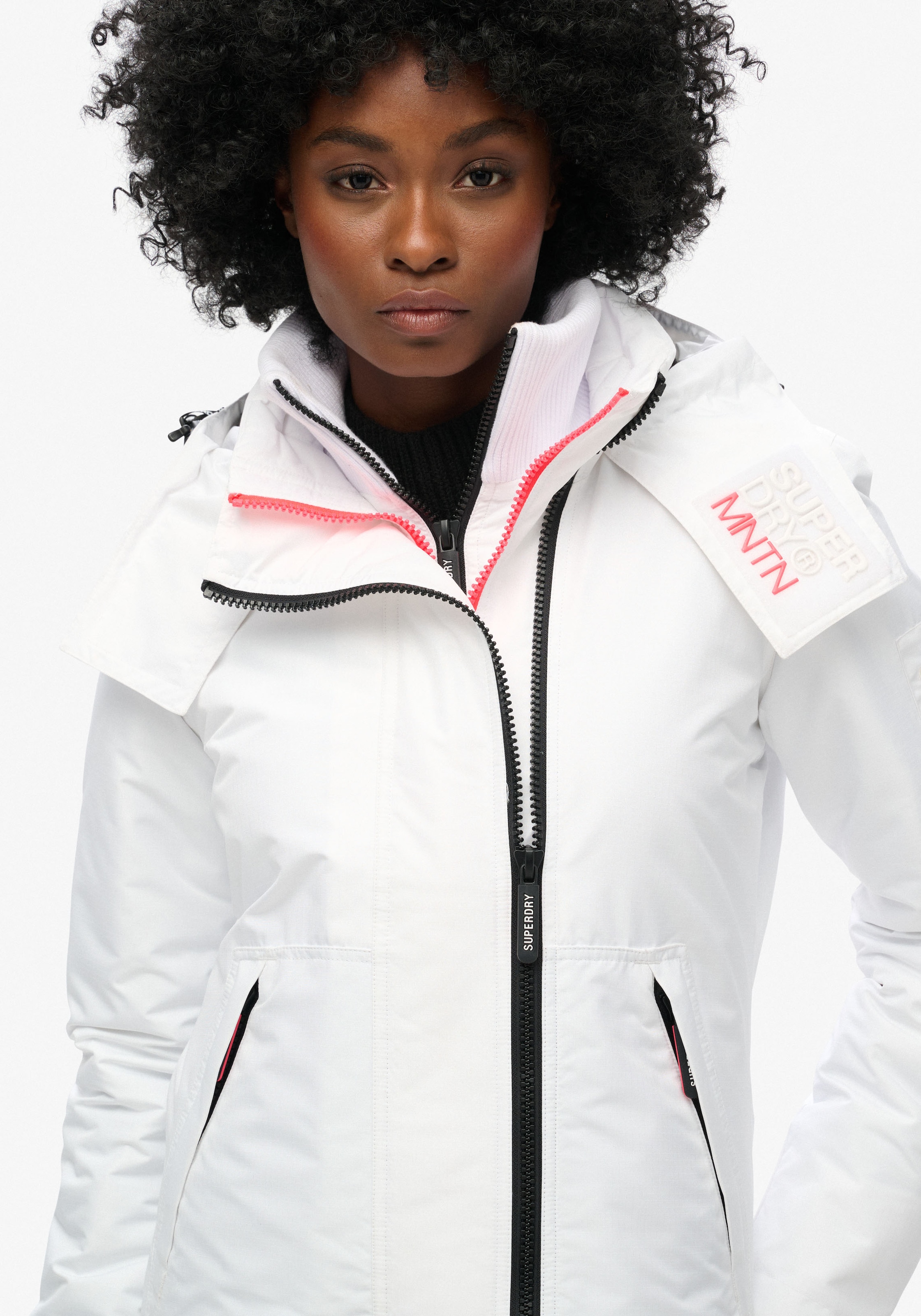 Superdry Outdoorjacke »HOODED MTN WINDBREAKER JACKET«, mit Kapuze