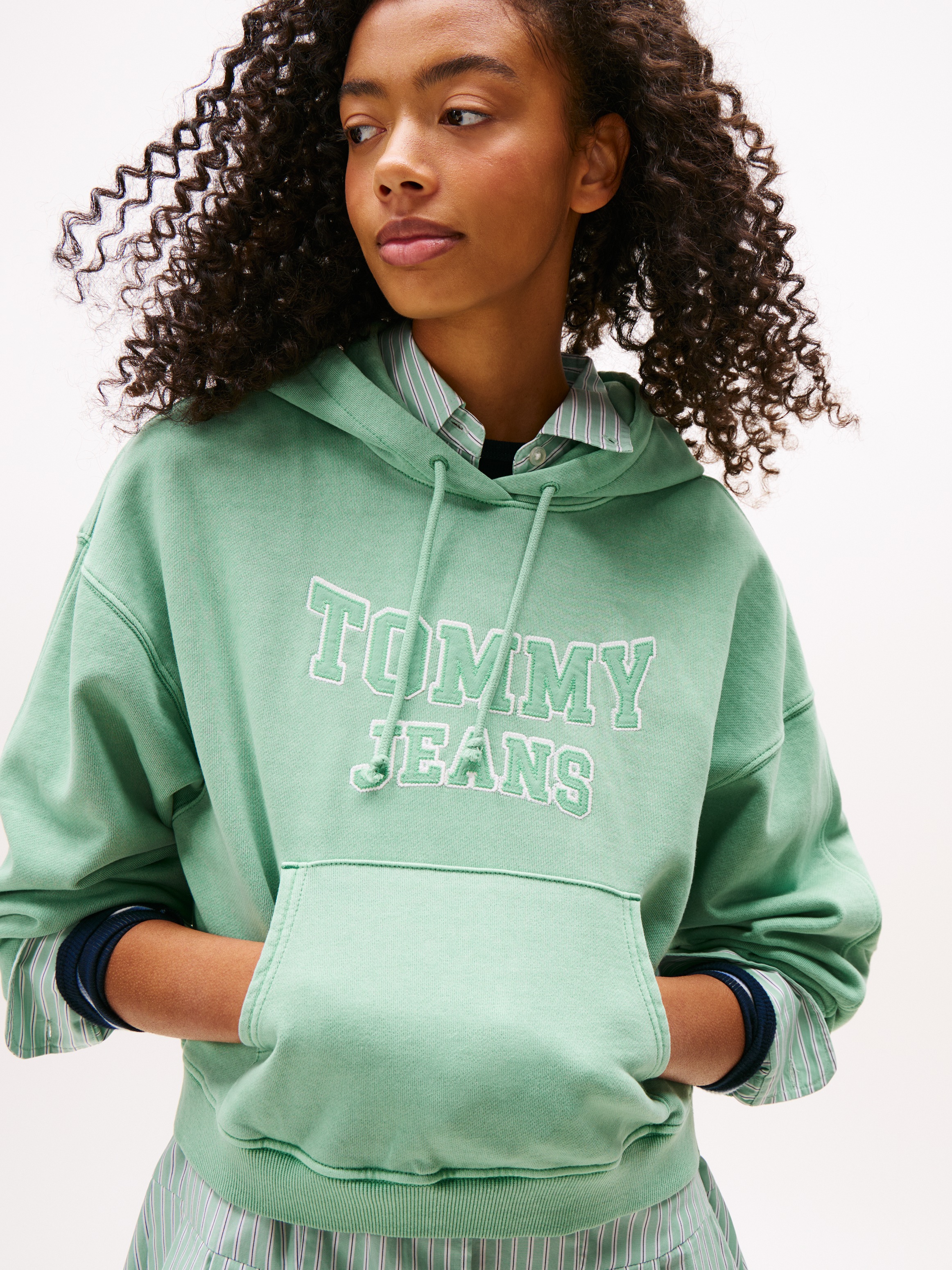 Tommy Jeans Kapuzensweatshirt "TJW BXY CRP VARSITY HOODIE" günstig online kaufen