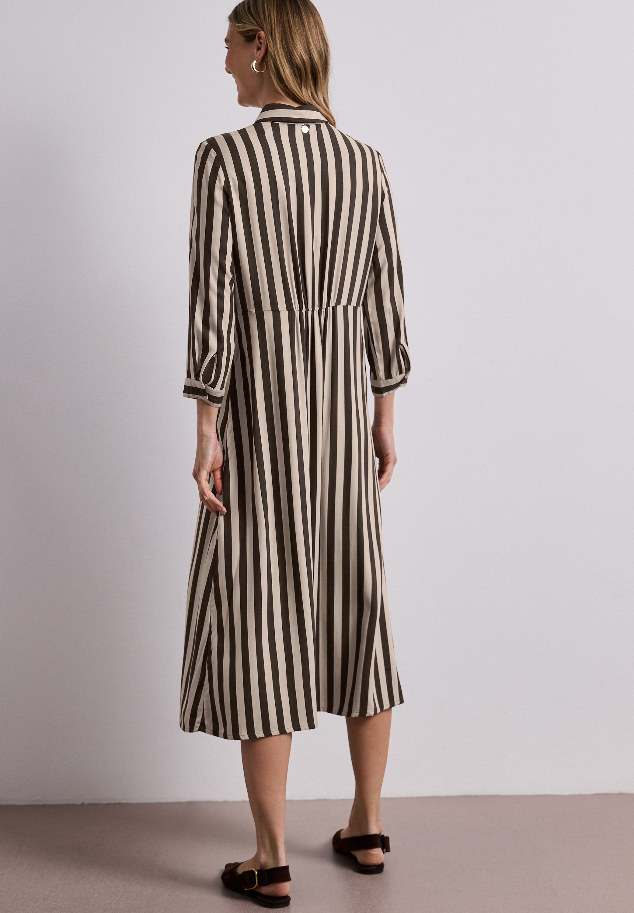 STREET ONE Midikleid gemustert, figurumspielend