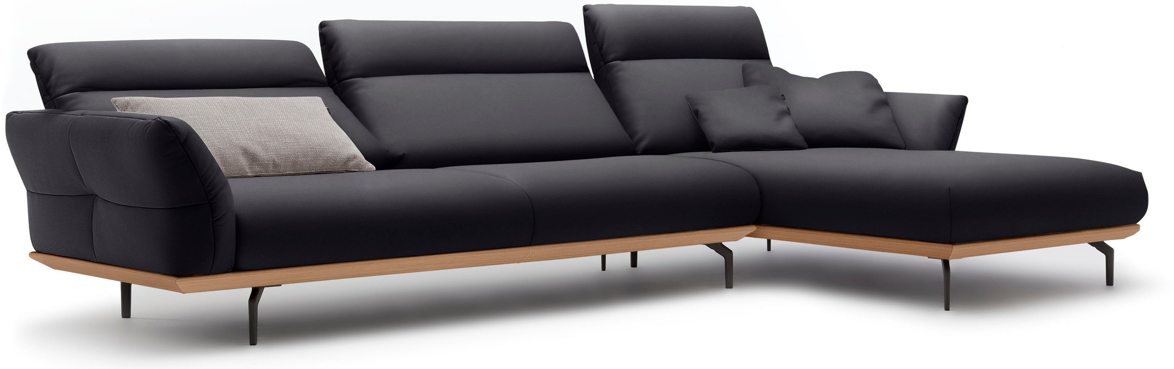 Creation BY ROLF BENZ Ecksofa »CR.460«, Sockel in Eiche, Winkelfüße in Umbragrau, Breite 338 cm
