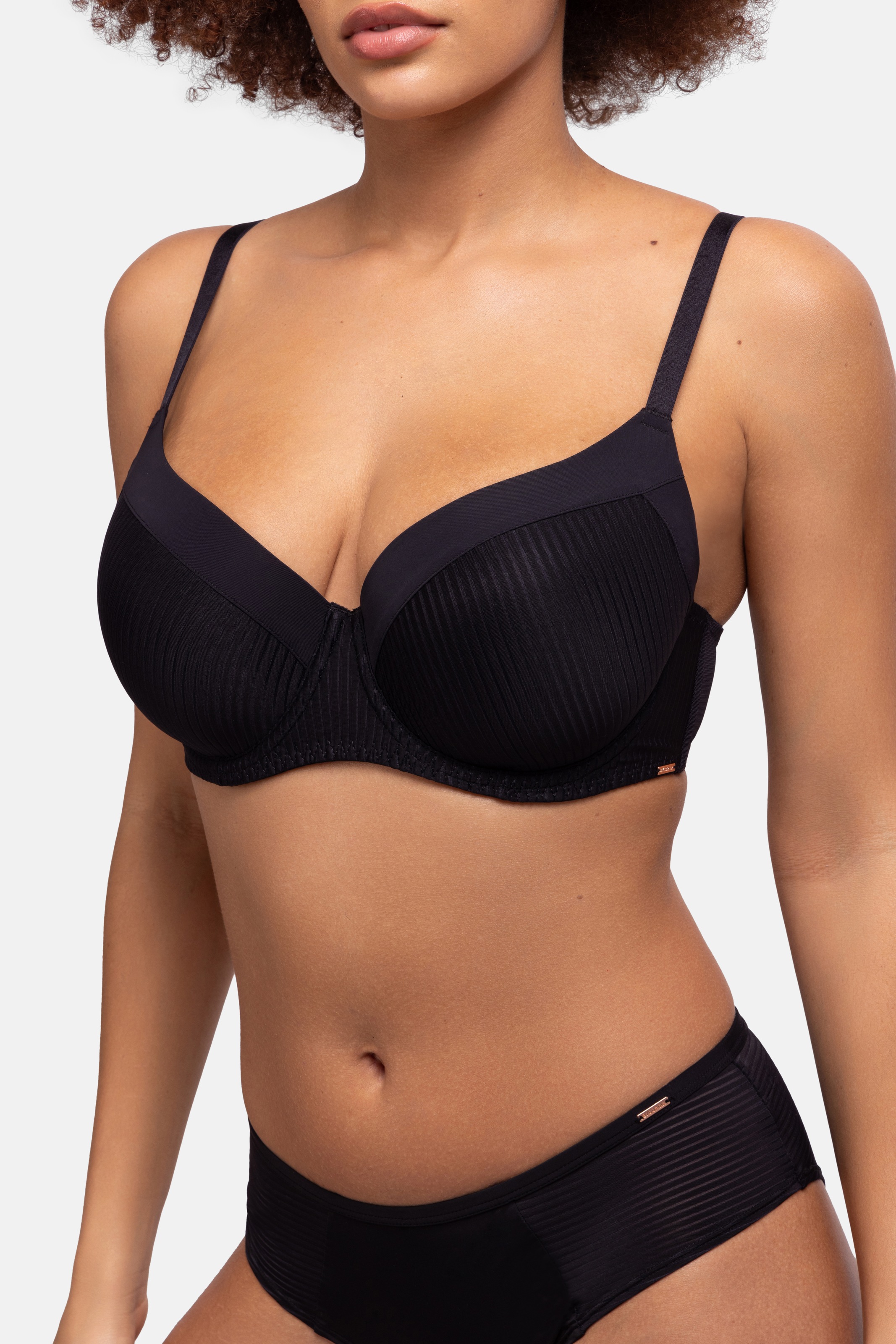 Thumbnail - Dorina Bügel-BH "Carmen" leicht gepolstert, geformte Cups, weich, Mikrofaser