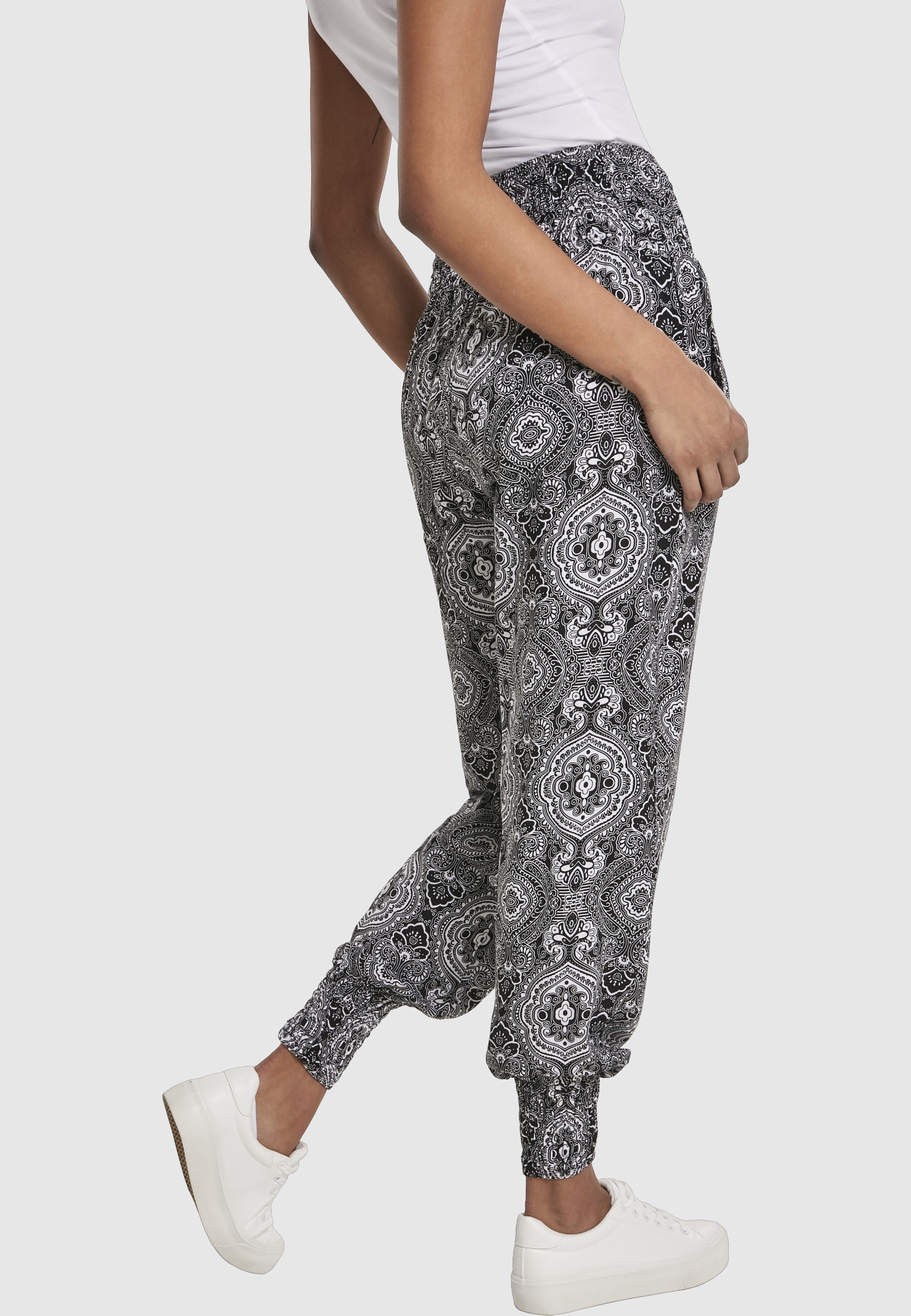 URBAN CLASSICS Stoffhose »Urban Classics Damen Ladies Sarong Pants«