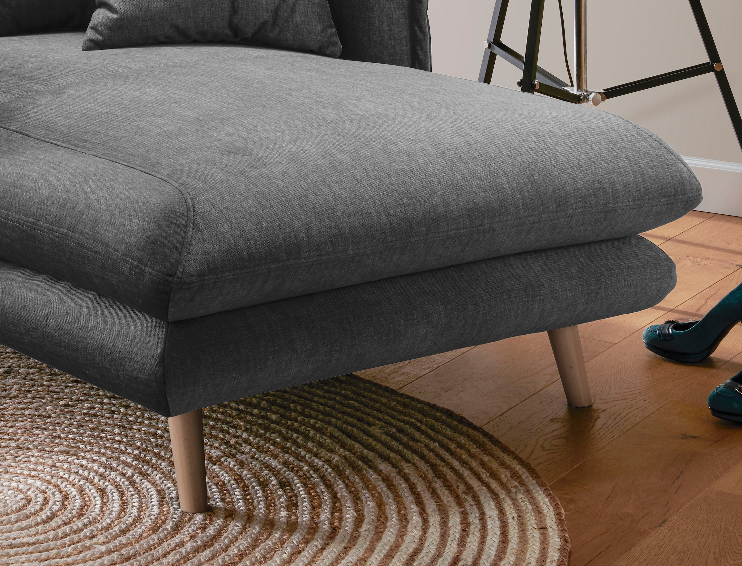 INOSIGN Loveseat »Lazio«, moderner Sessel mit einer bequemen Polsterung, 2 Stk. Zierkissen