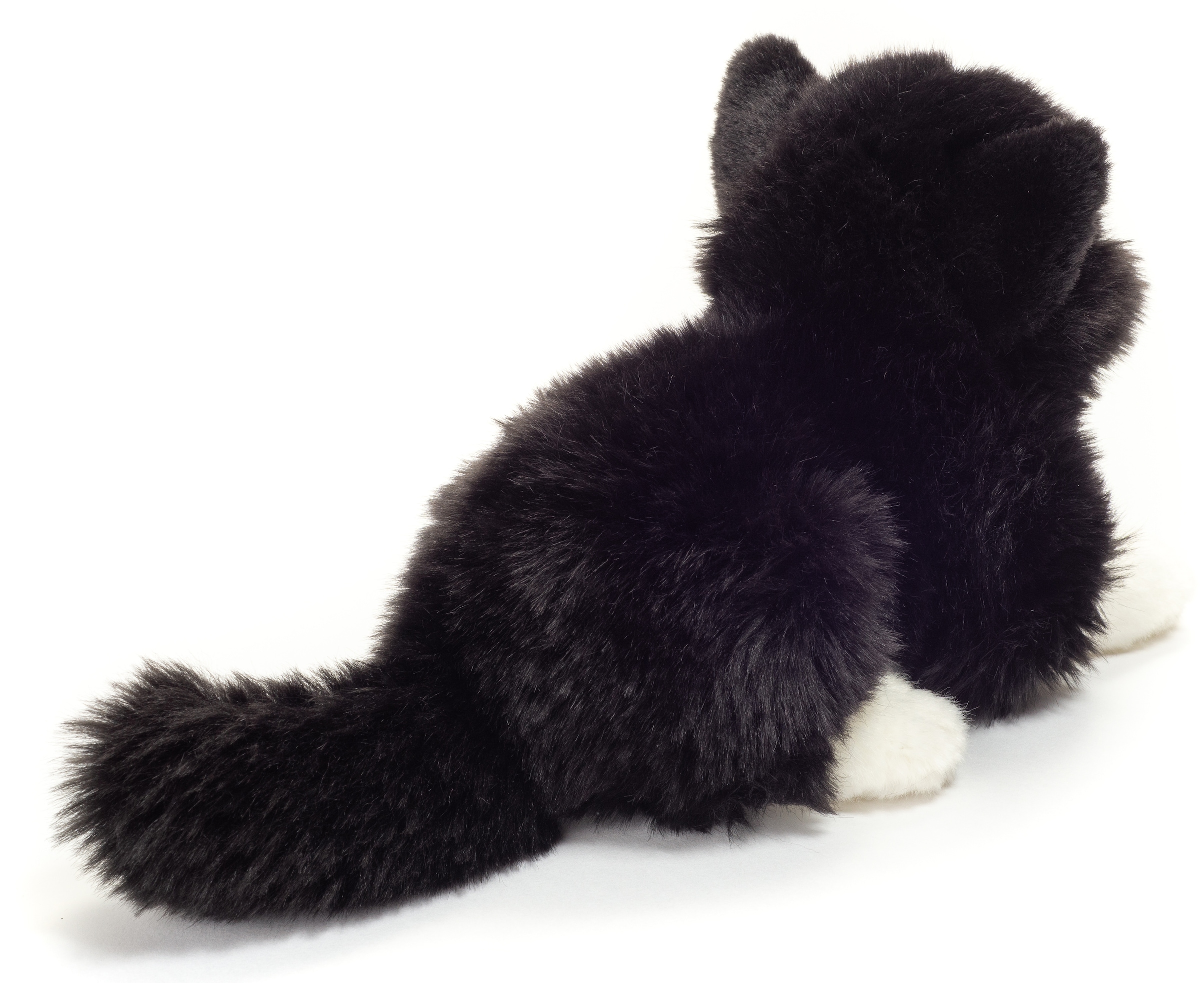 Teddy Hermann® Kuscheltier »Katze liegend schwarz/weiß, 20 cm«, zum Teil aus recyceltem Material