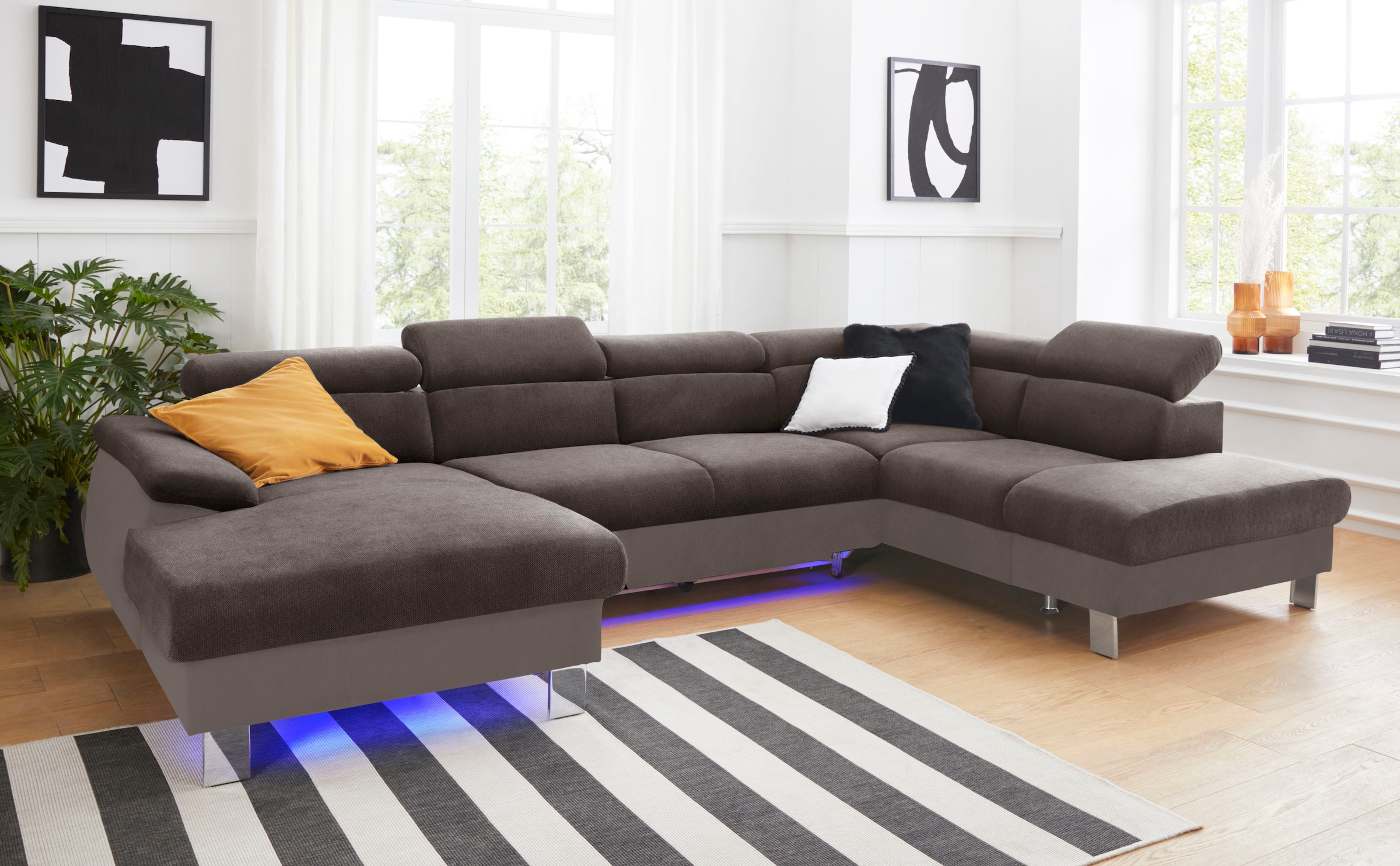COTTA Wohnlandschaft "Komaris U-Form, B: 320 cm" mit Kopfteilverstellung, optional Schlaffunktion, Bettkasten & Licht