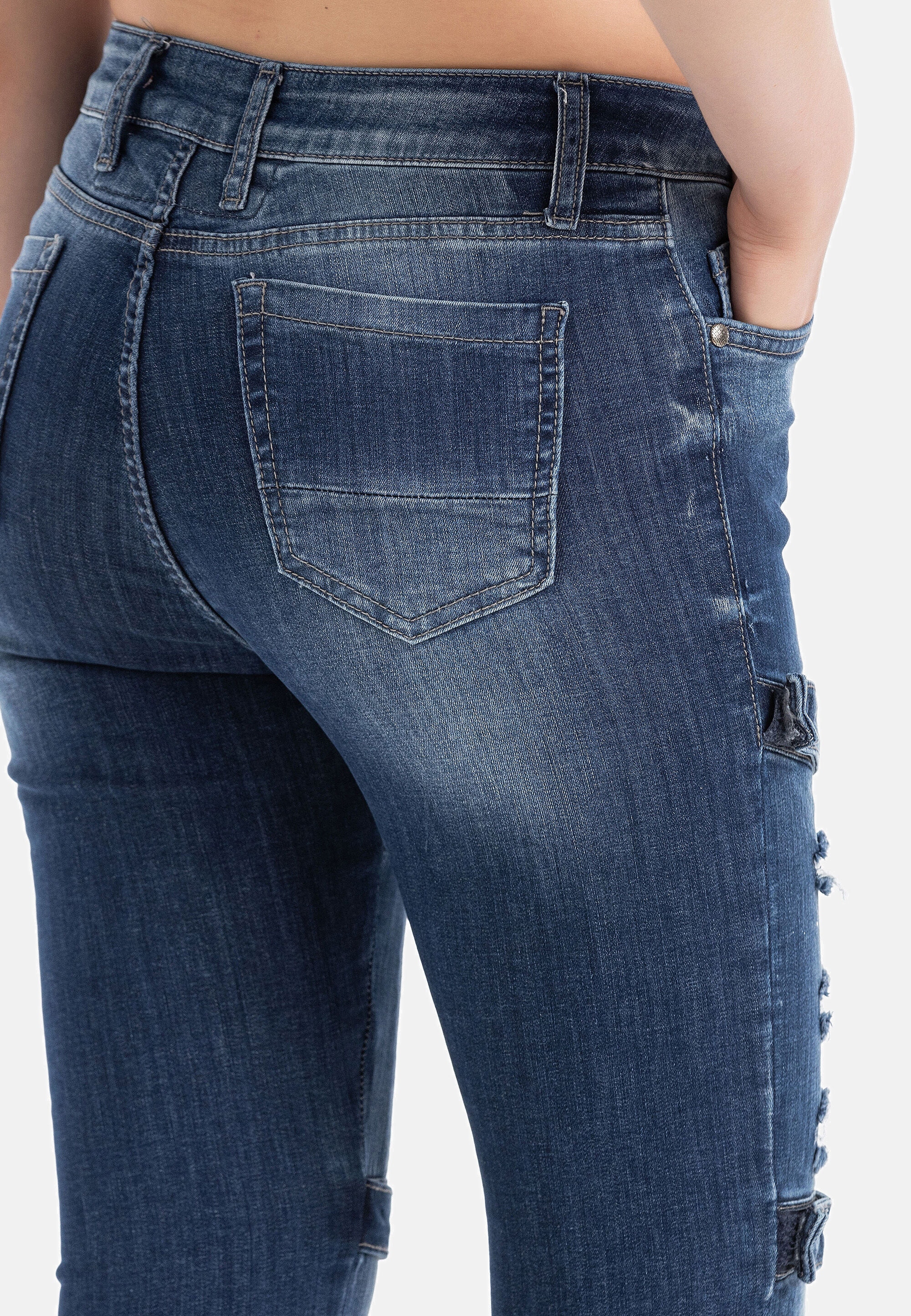 Cipo & Baxx Slim-fit-Jeans »WD383« im coolen Biker-Look in Skinny Fit, WD383