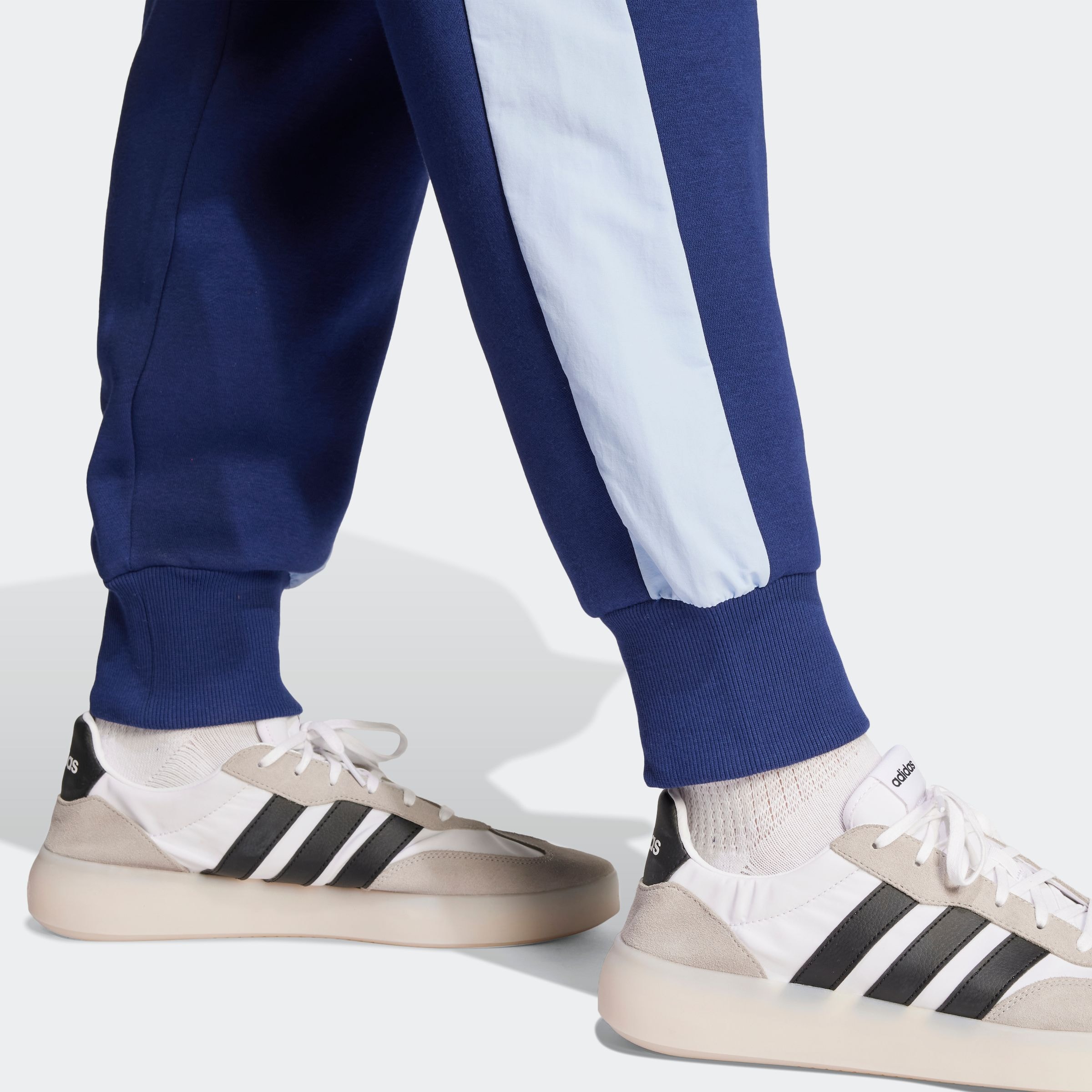 adidas Sportswear Sporthose »M ESS CB PT«, (1 tlg.), Essentials Sporthose mit Retro Style