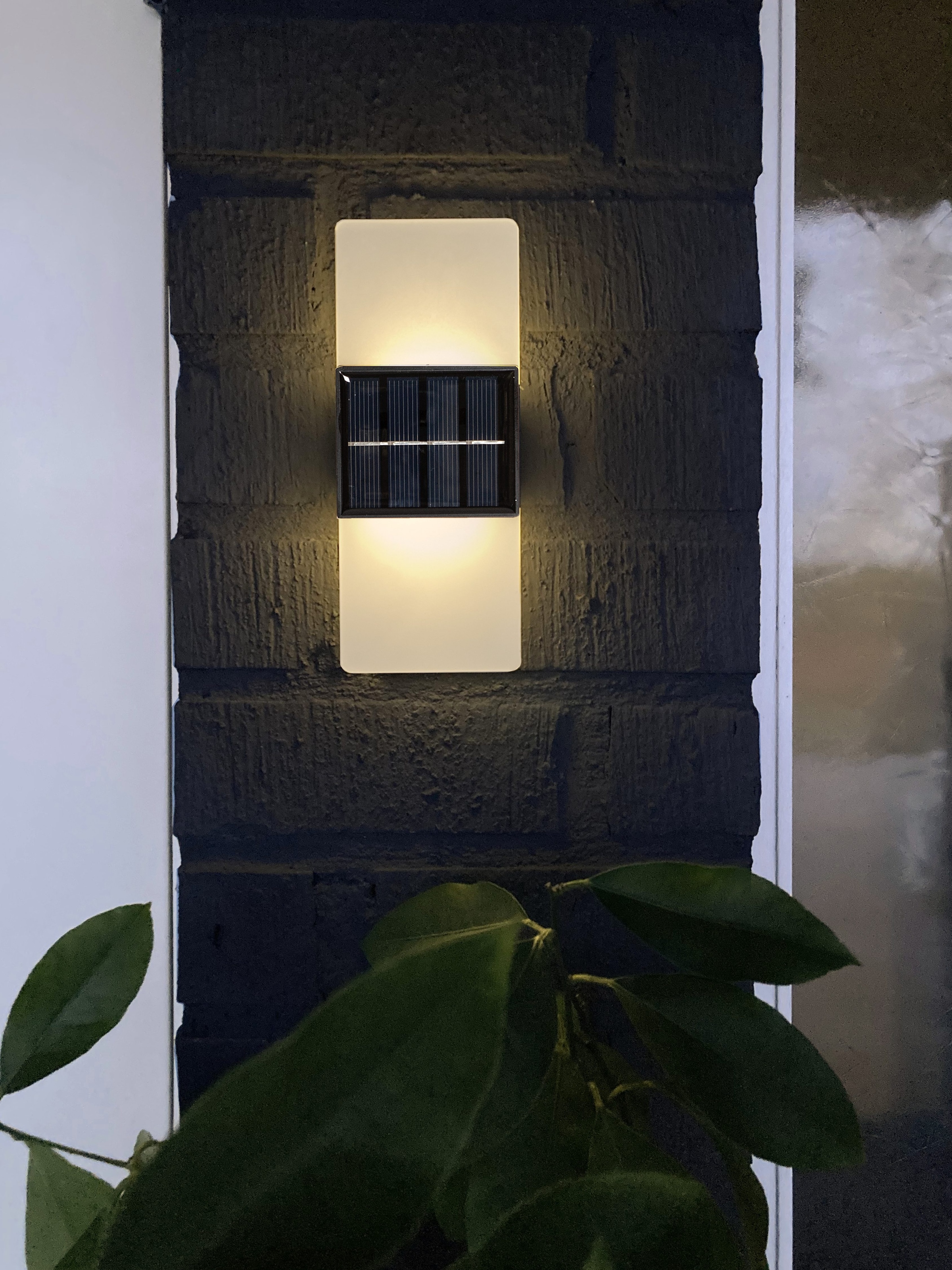 Parforce Traditional Hunting LED Solarleuchte »Solar Wandleuchte Wandy Frost« LED-Board 1 Stk. Warmweiß 2 Lichtfarben, frosted Oberfläche, Dämmerungssensor