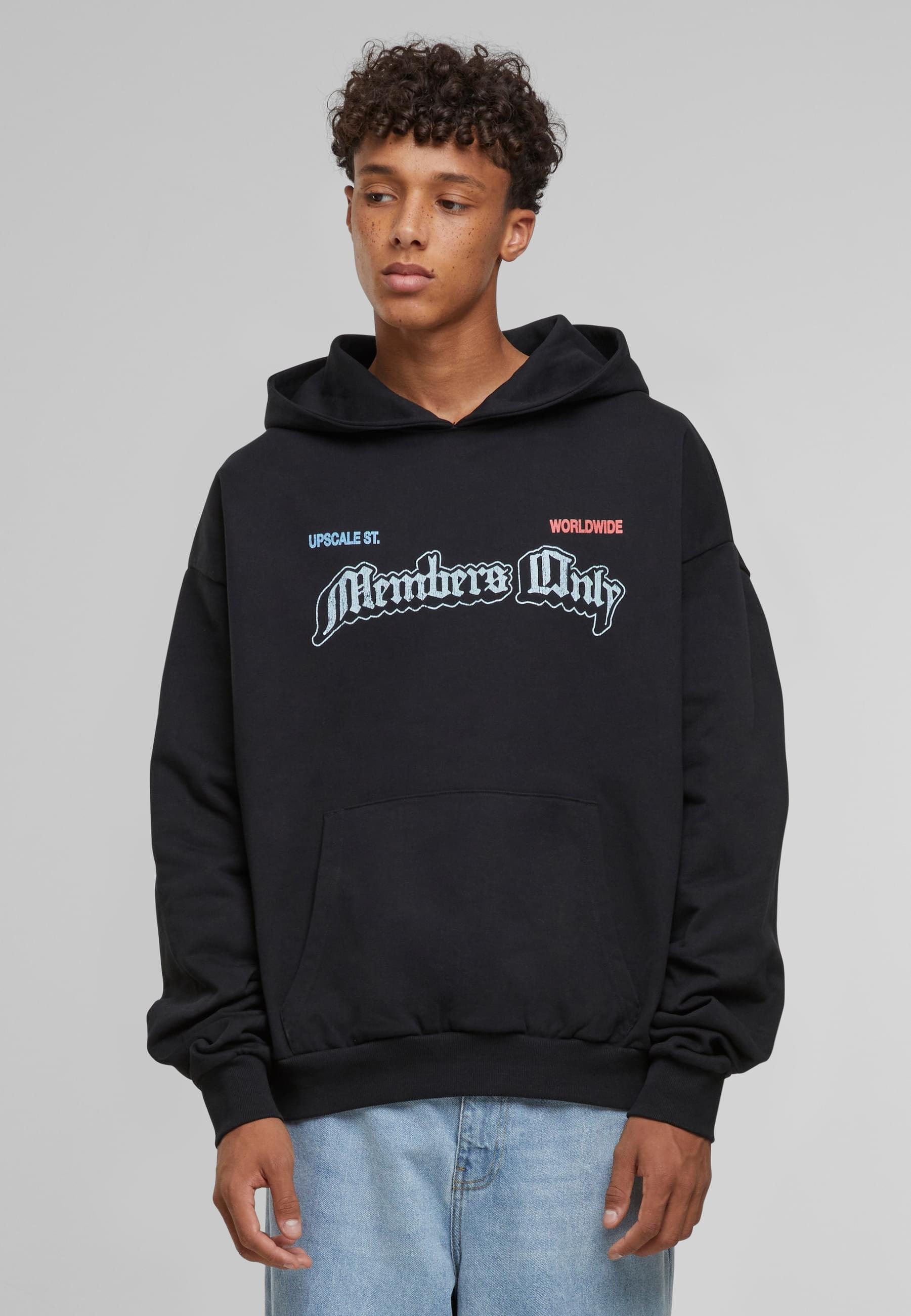 Upscale by Mister Tee Kapuzensweatshirt »Upscale by Mister Tee Only Members Oversize Hoody«, (1 tlg.)