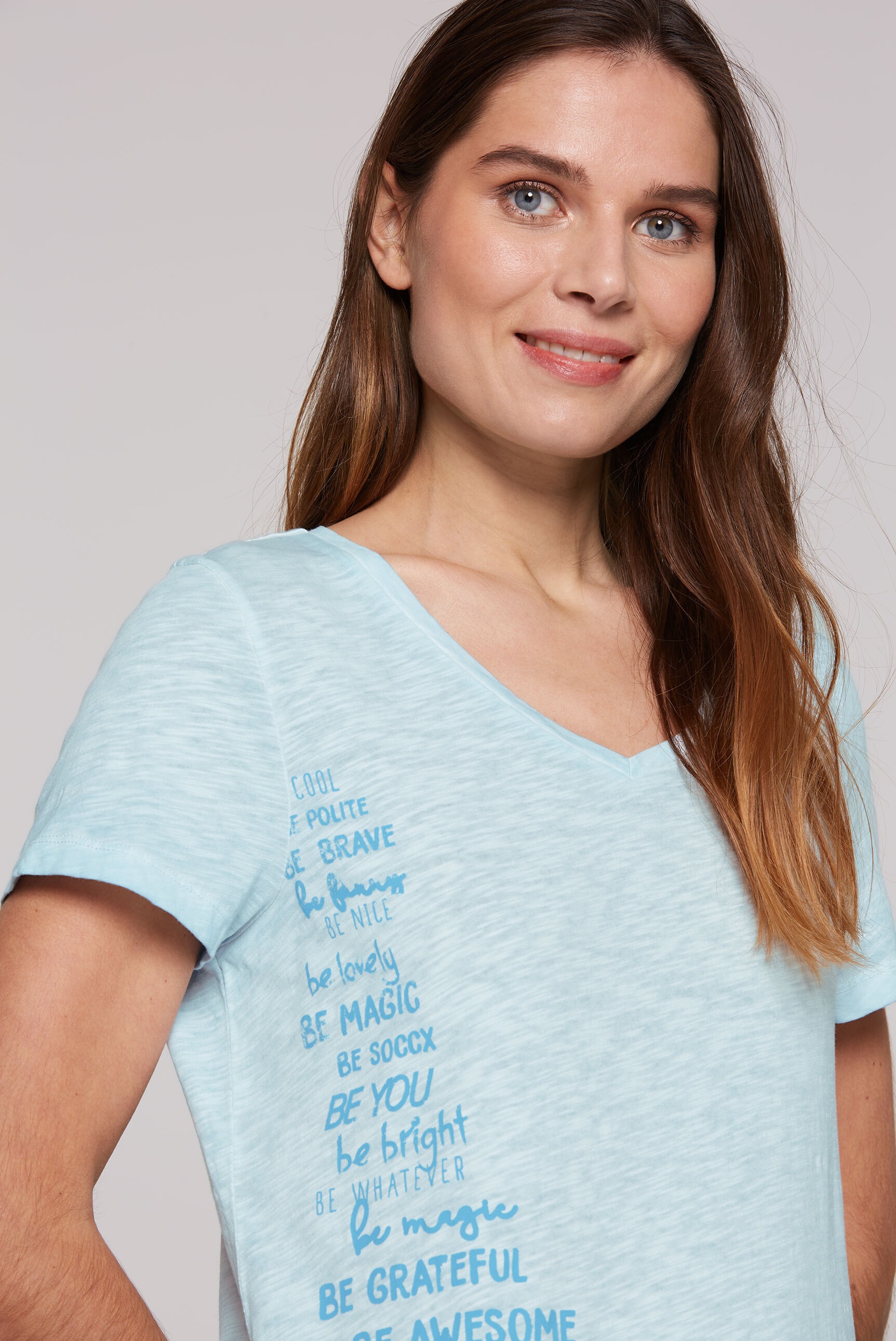 SOCCX V-Shirt, mit Gummizug im Saum