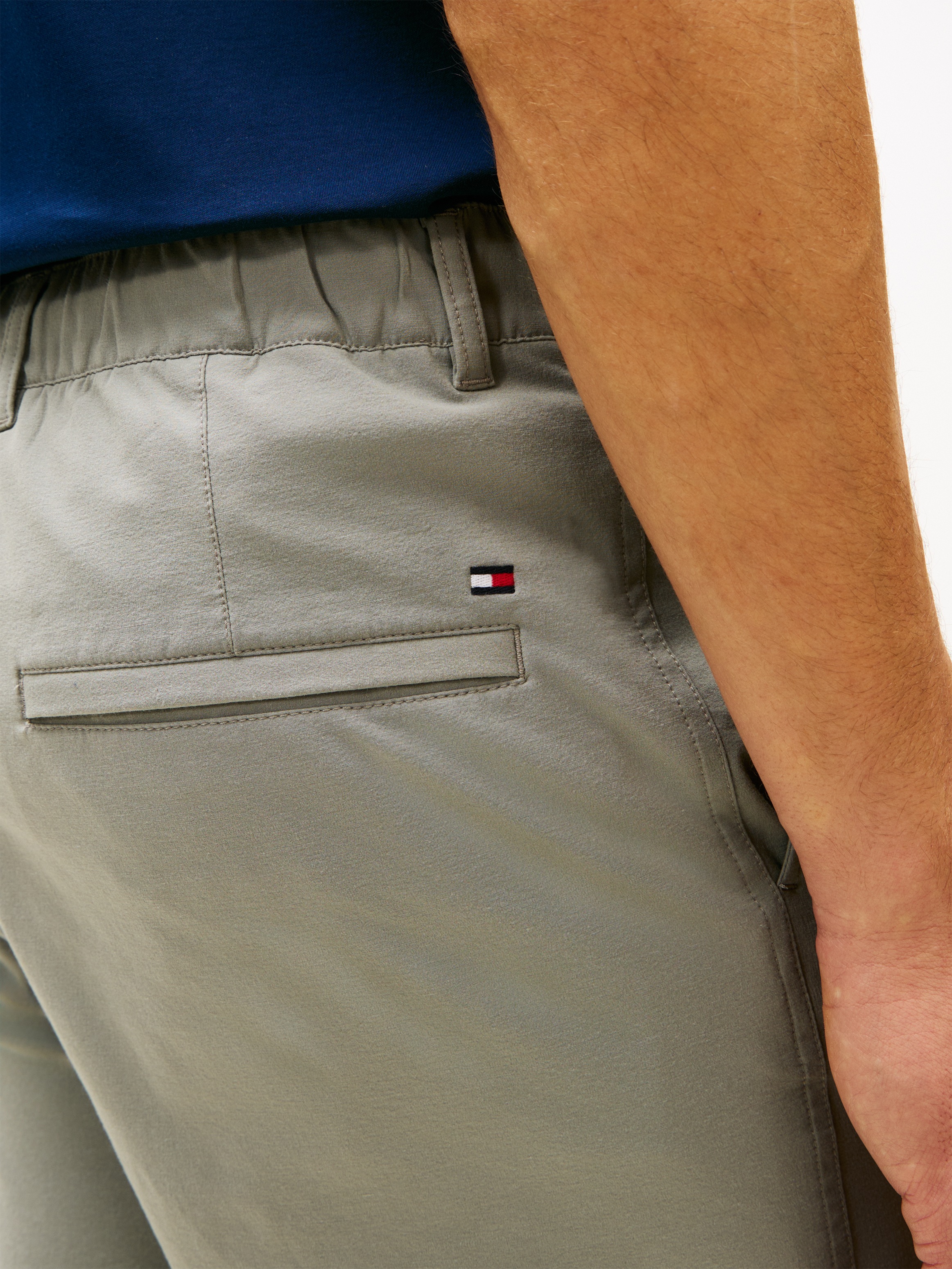 Tommy Hilfiger Chinoshorts "DOVER" mit Flag-Stickerei günstig online kaufen