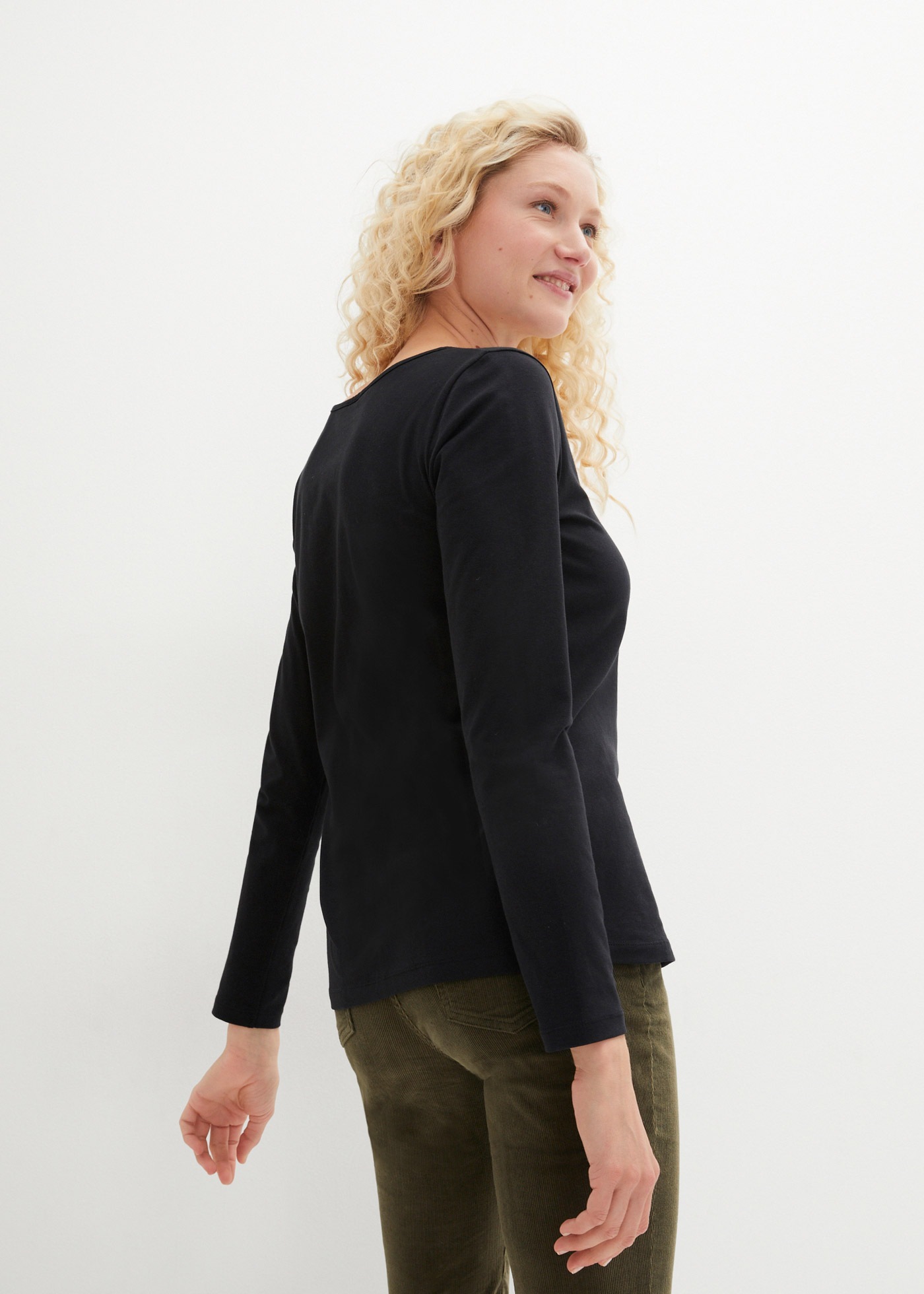 Thumbnail - bonprix Langarmshirt "Figurbetontes Langarmshirt (2er Pack)" Packung, 2, 2 Stk. Slim fit Passform, mit V-Ausschnitt, aus...