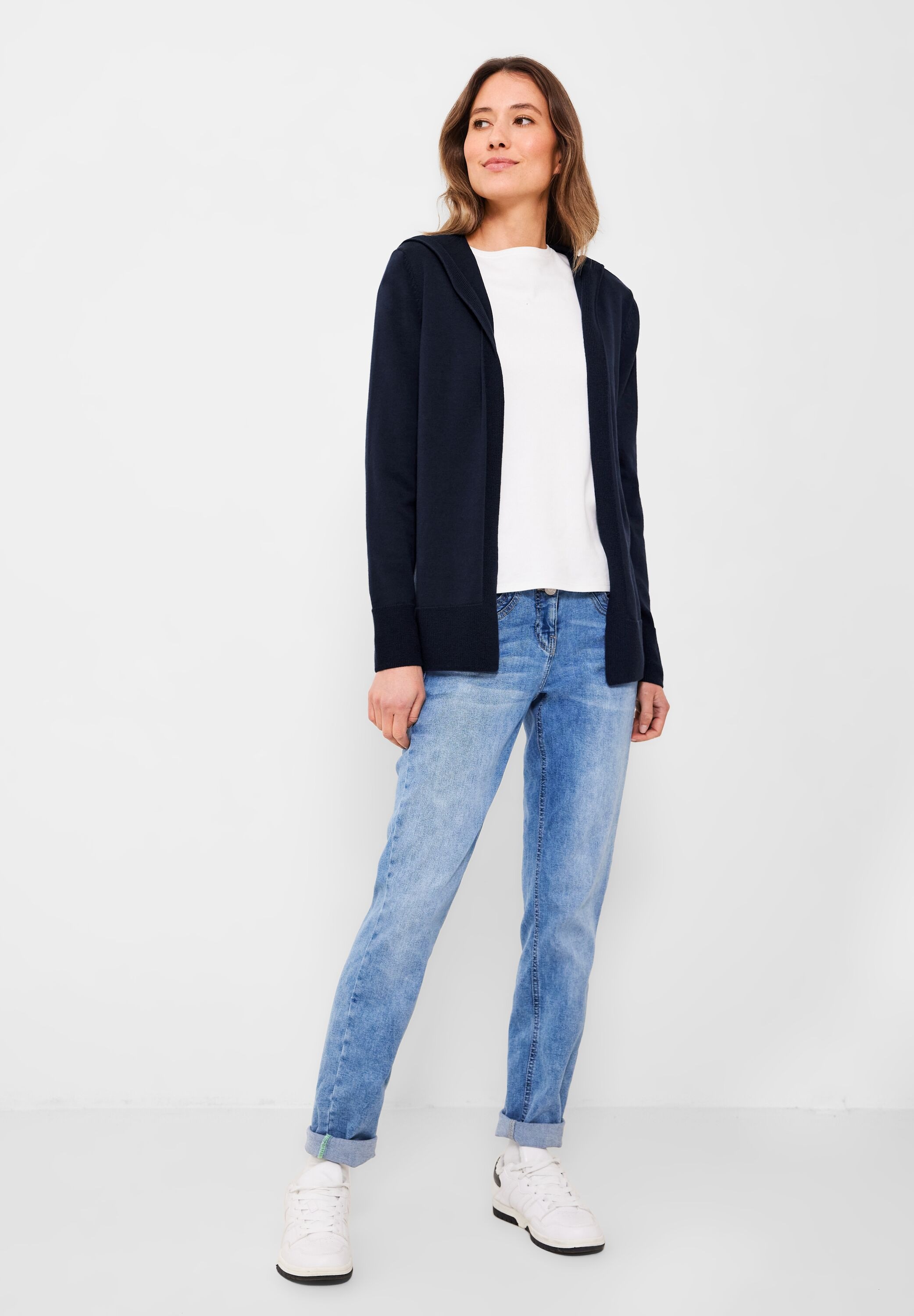 Cecil Strickjacke, in Unifarbe