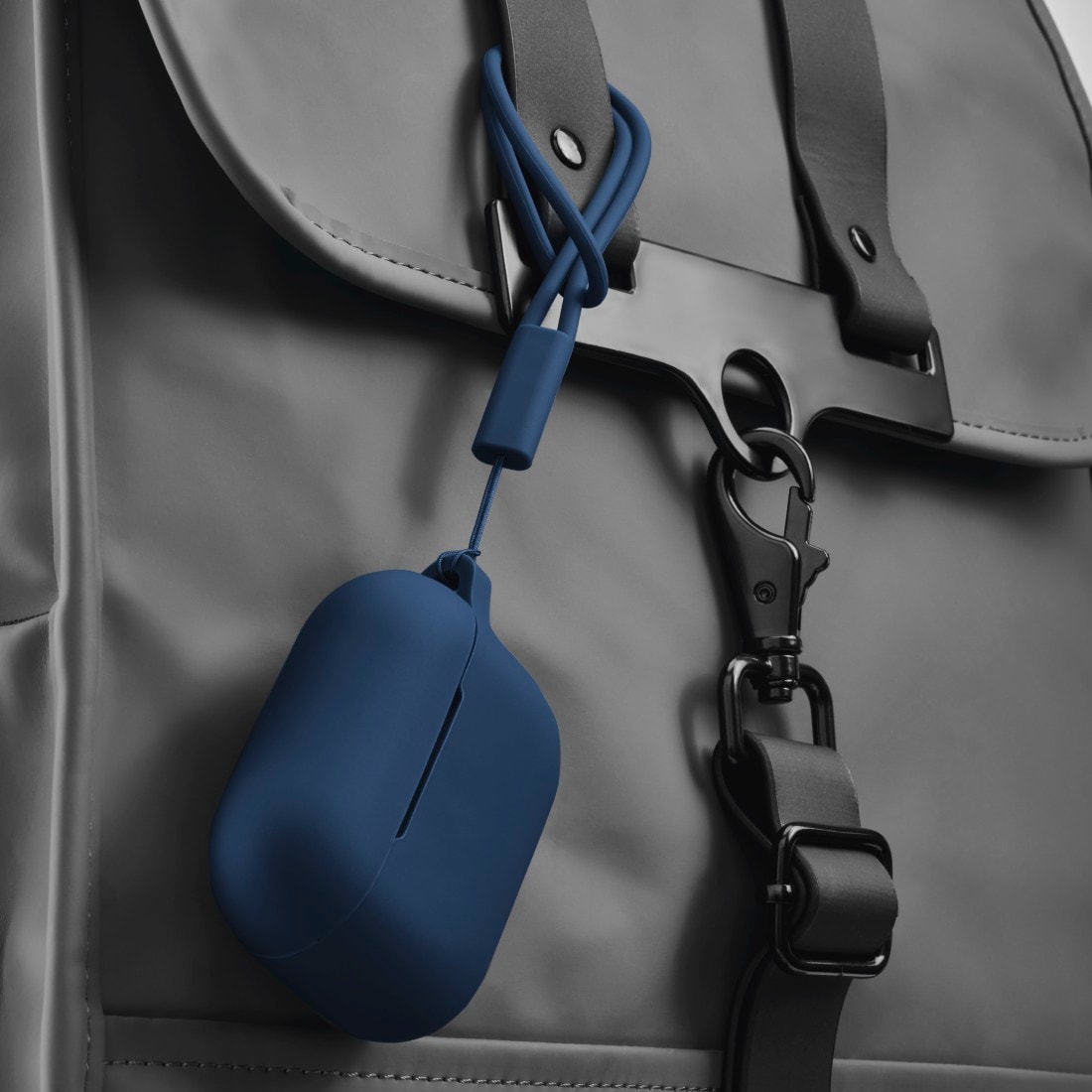 Hama Kopfhörer-Schutzhülle »Schutzhülle aus Silikon für das Ladecase AirPods 3. Generation«, Kratzfestes Sleeve, Ultra Slim, Wireless Charging kompatibel