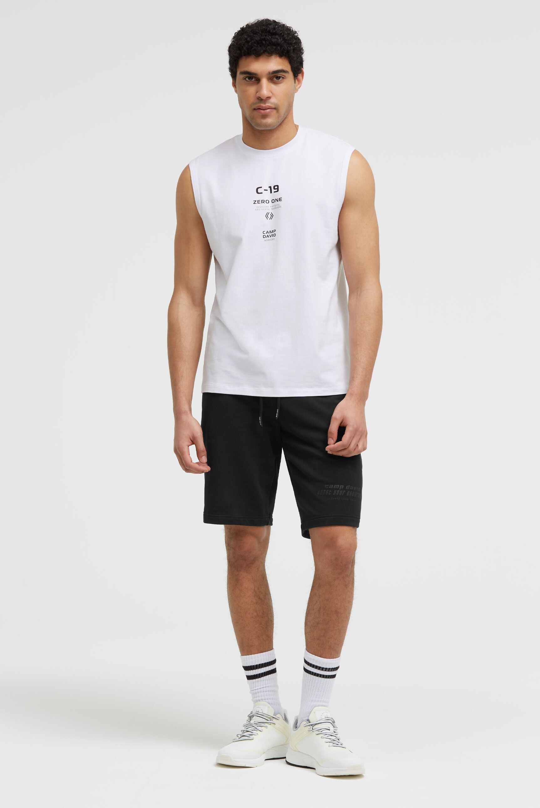 CAMP DAVID Sweatshorts  mit Elastikbund & seitlichen Taschen