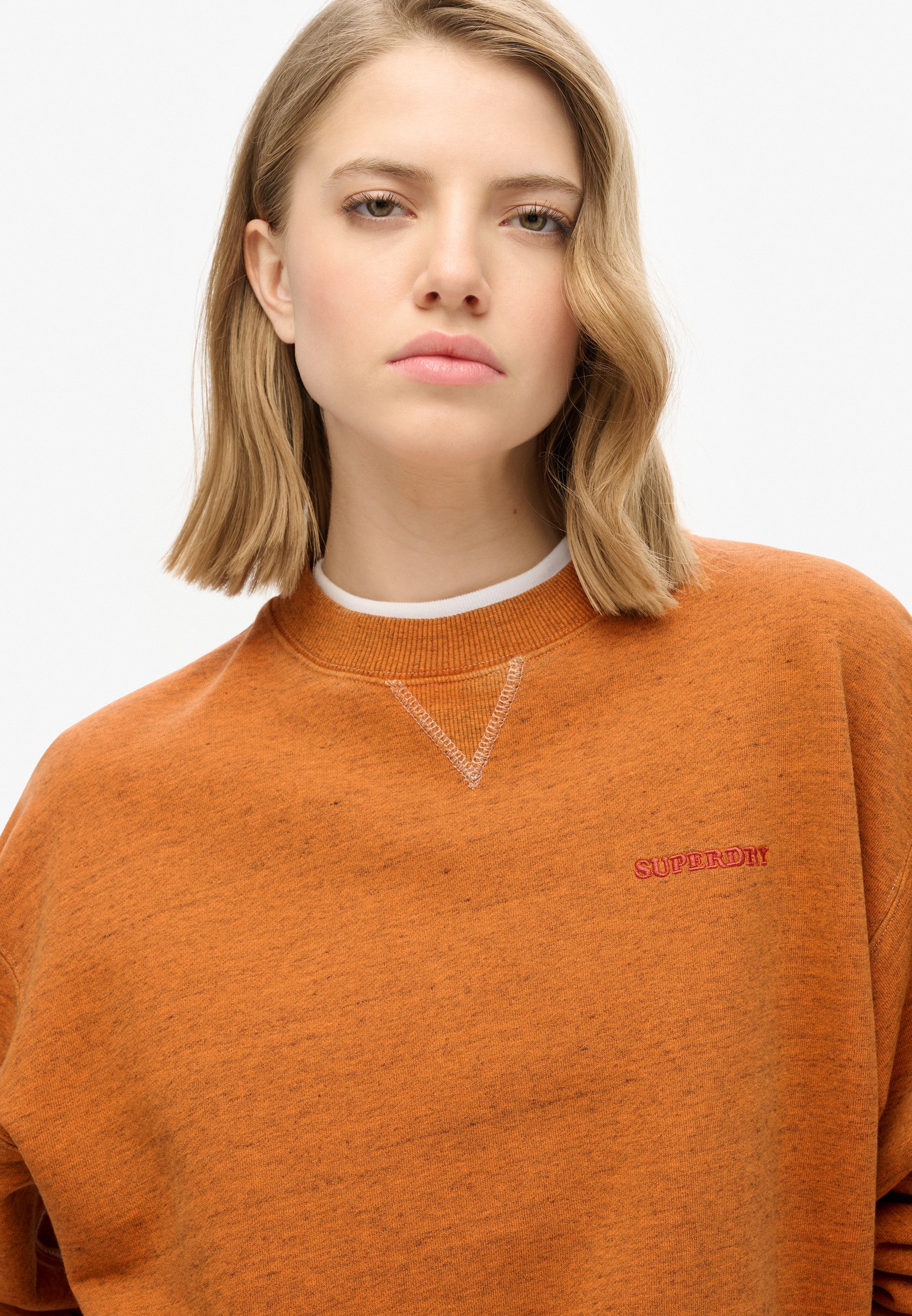 Superdry Sweatshirt »ESSENTIAL LOGO OVERDYED SWEAT«