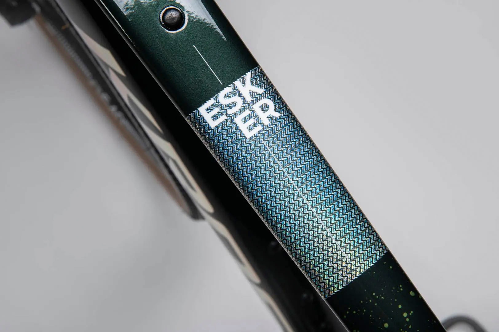 Kross Gravelbike »KROSS GRAVEL Bike 28" Esker 6.0 ULT.RA 24 Gänge« 24 Gang Shimano GRX RX820 Schaltwerk Kettenschaltung