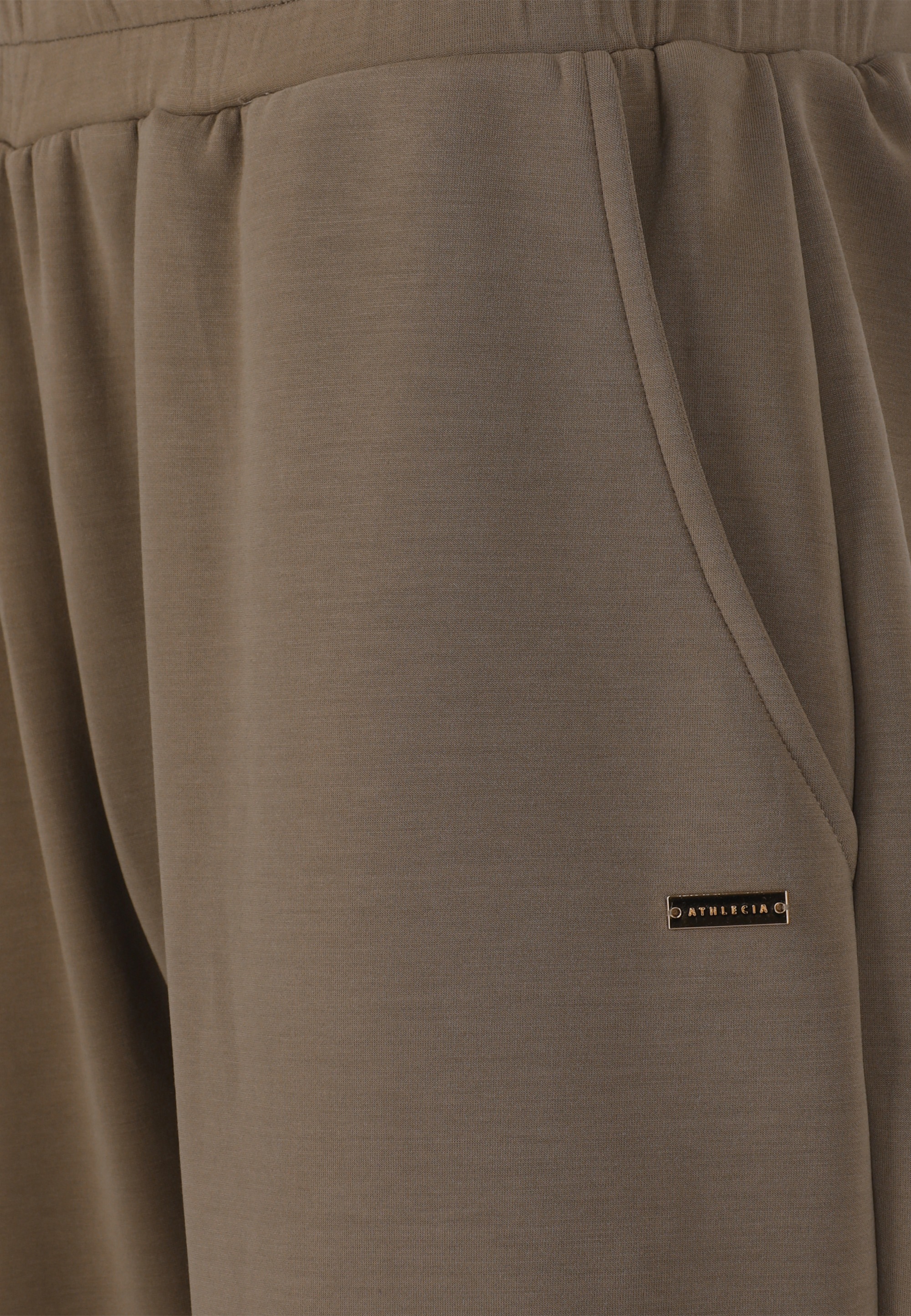 ATHLECIA Sweathose »Paris«, aus angenehm weichem und dehnbarem Materialmix