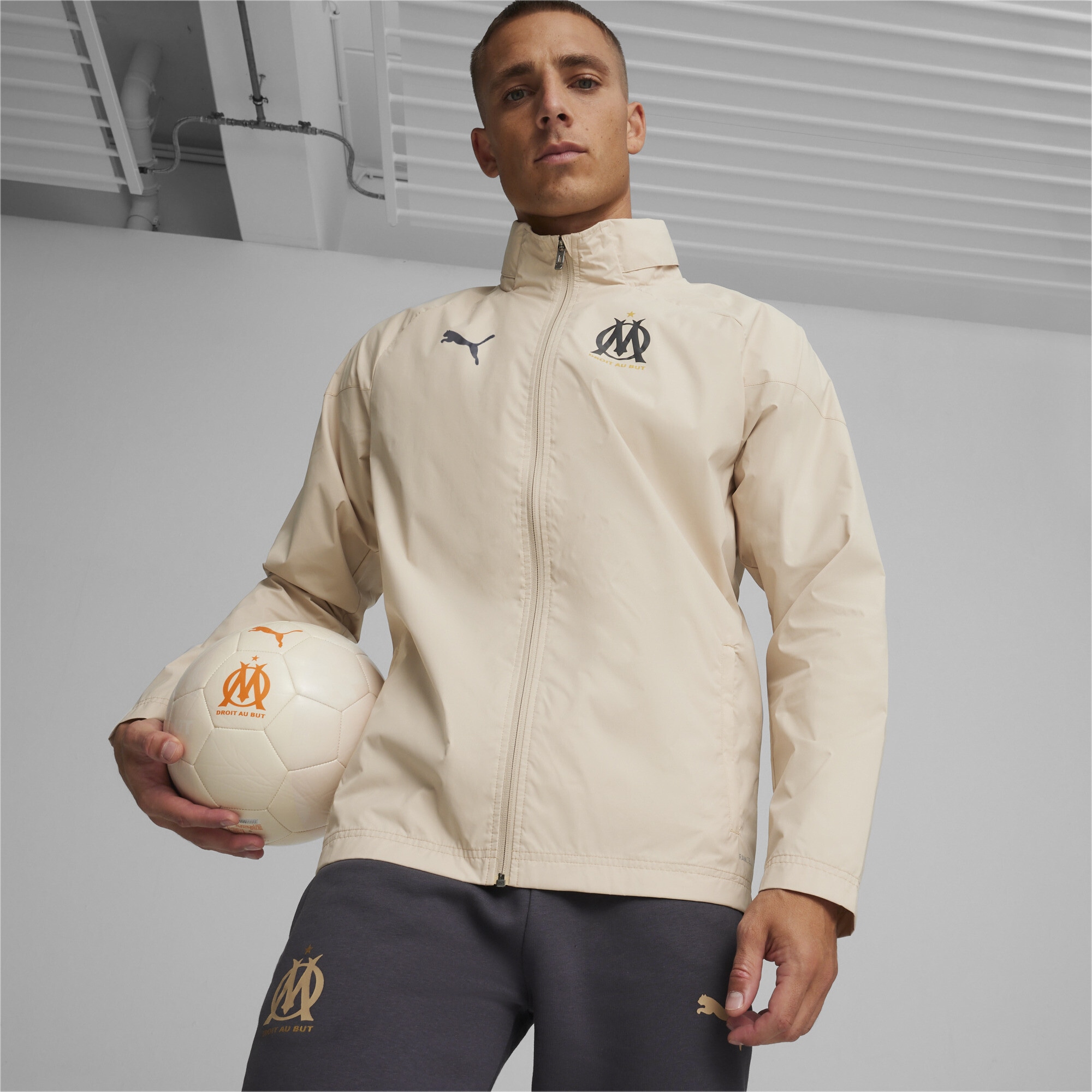 PUMA Trainingsjacke »Olympique de Marseille All-Weather Fußballjacke Herren«