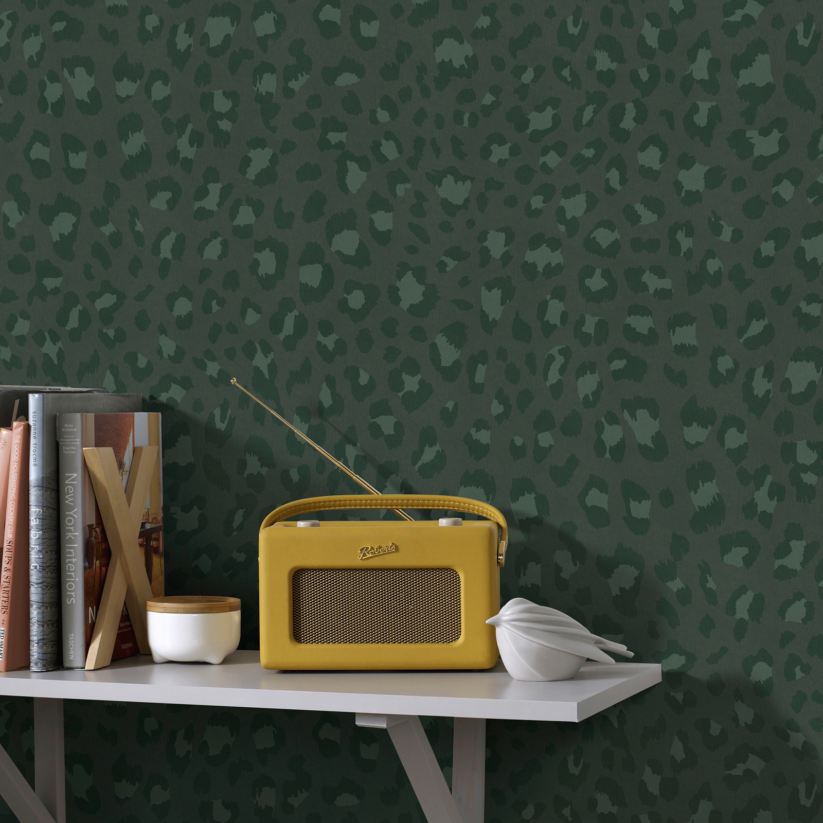 Superfresco Easy Vliestapete »Tiger Druck - Grün«, FSC® zertifiziert, mit lebhaftem Druck, 10 Meter Länge