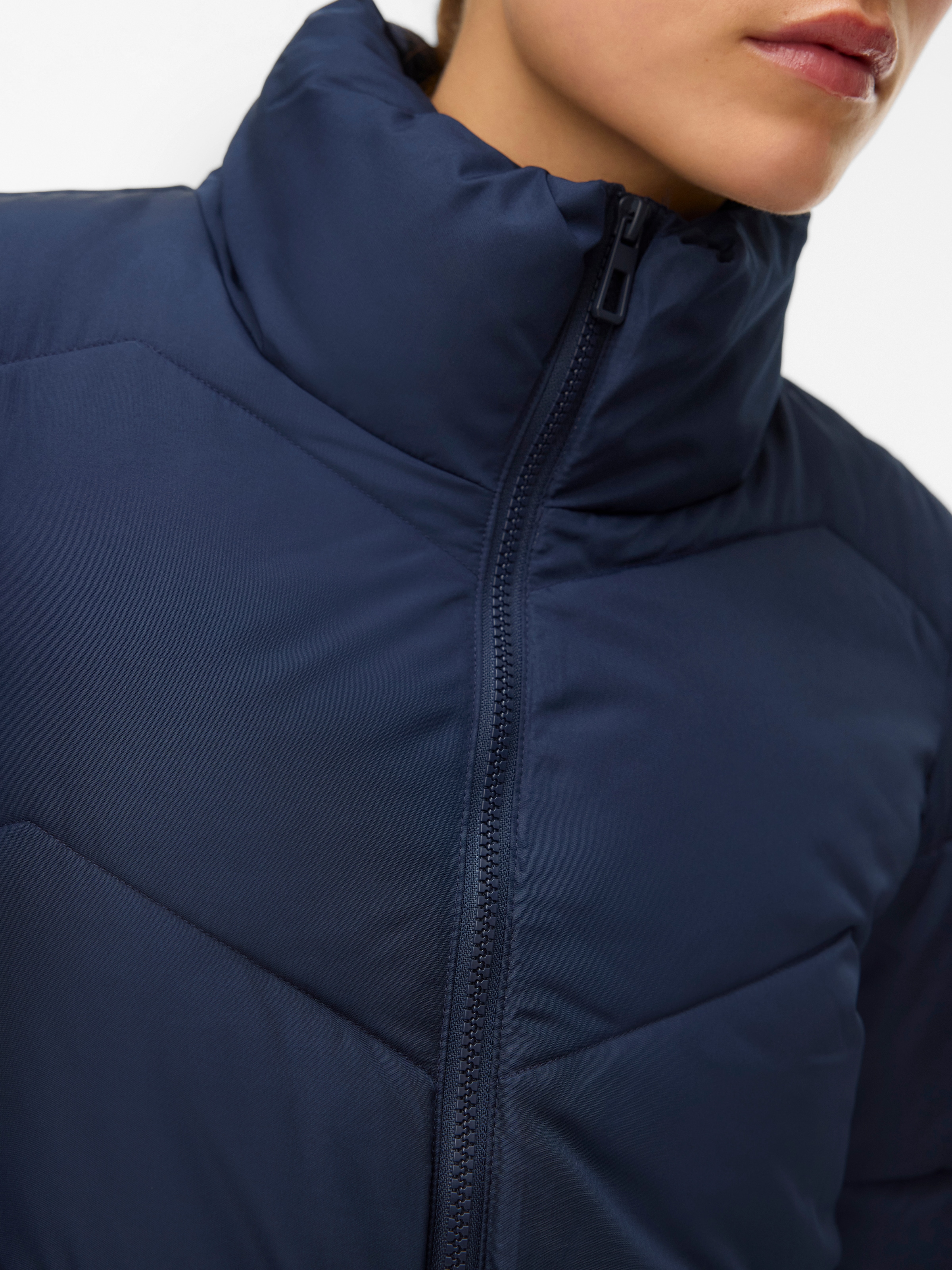 Vero Moda Steppjacke »VMLIGARIO SHORT JACKET BOO« ohne Kapuze