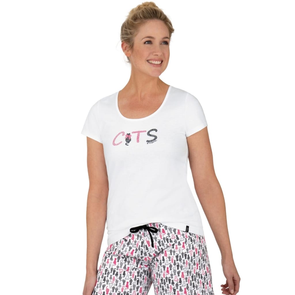 Trigema T-Shirt »TRIGEMA Schlafshirt mit Cats-Schriftzug«