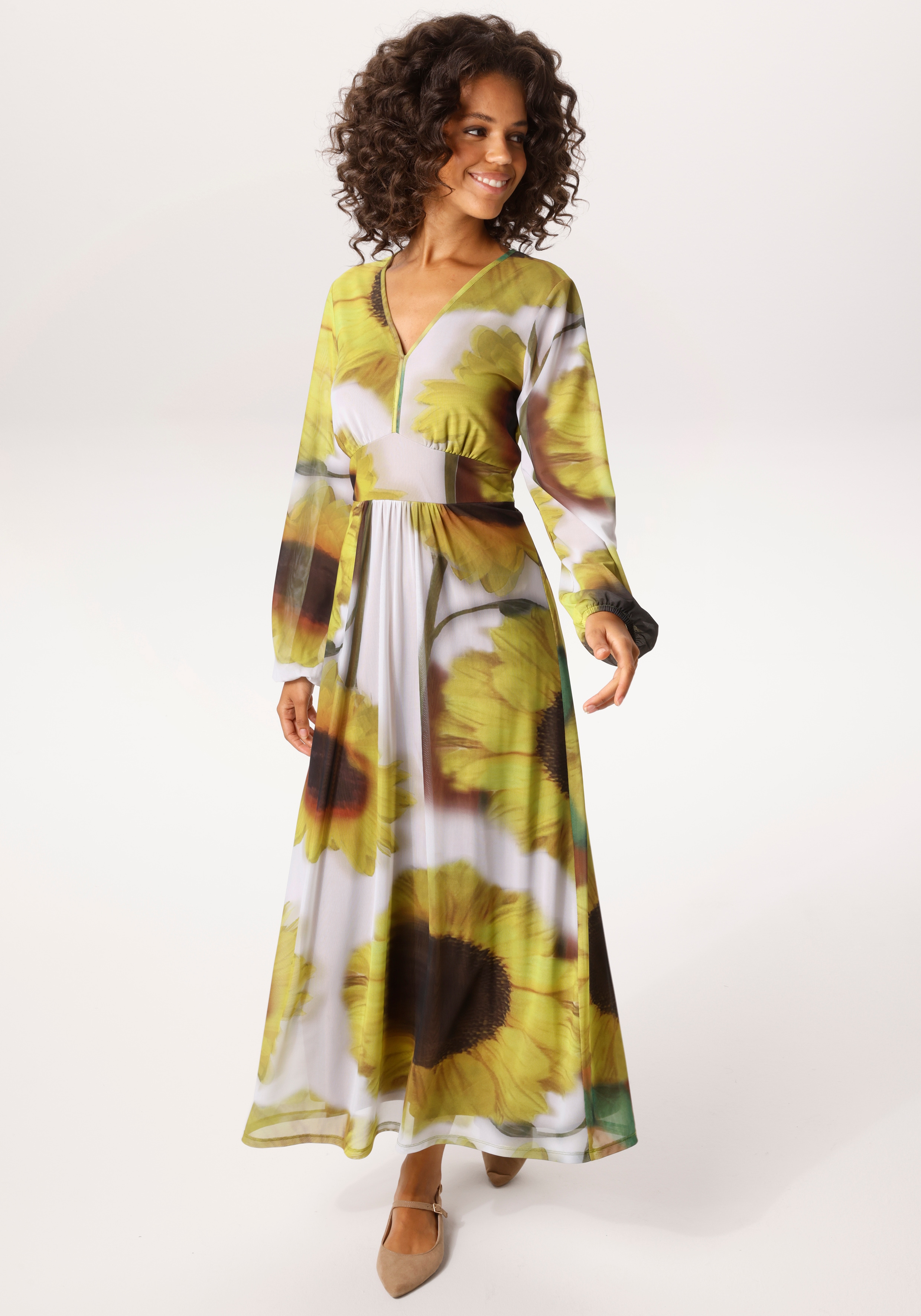 Aniston CASUAL Maxikleid mit großflächigen Sonnenblumen bedruckt