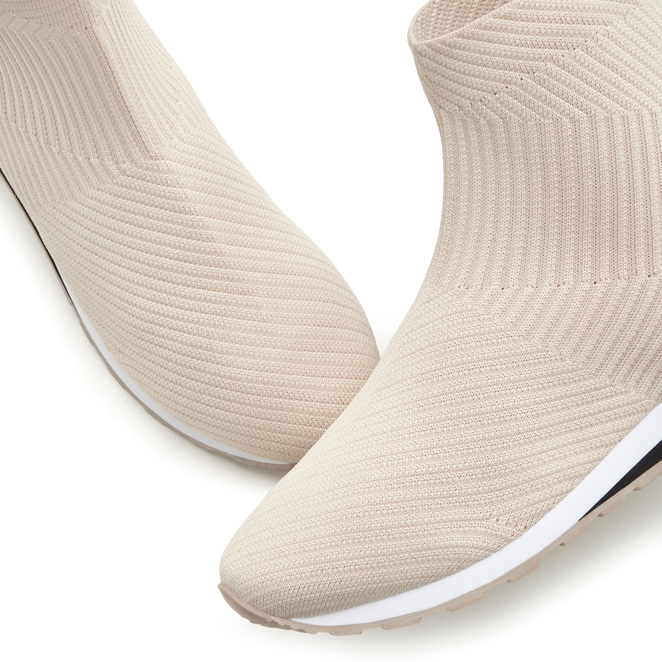 Vivance Sneaker, aus elastischem Material, zum Reinschlüpfen VEGAN