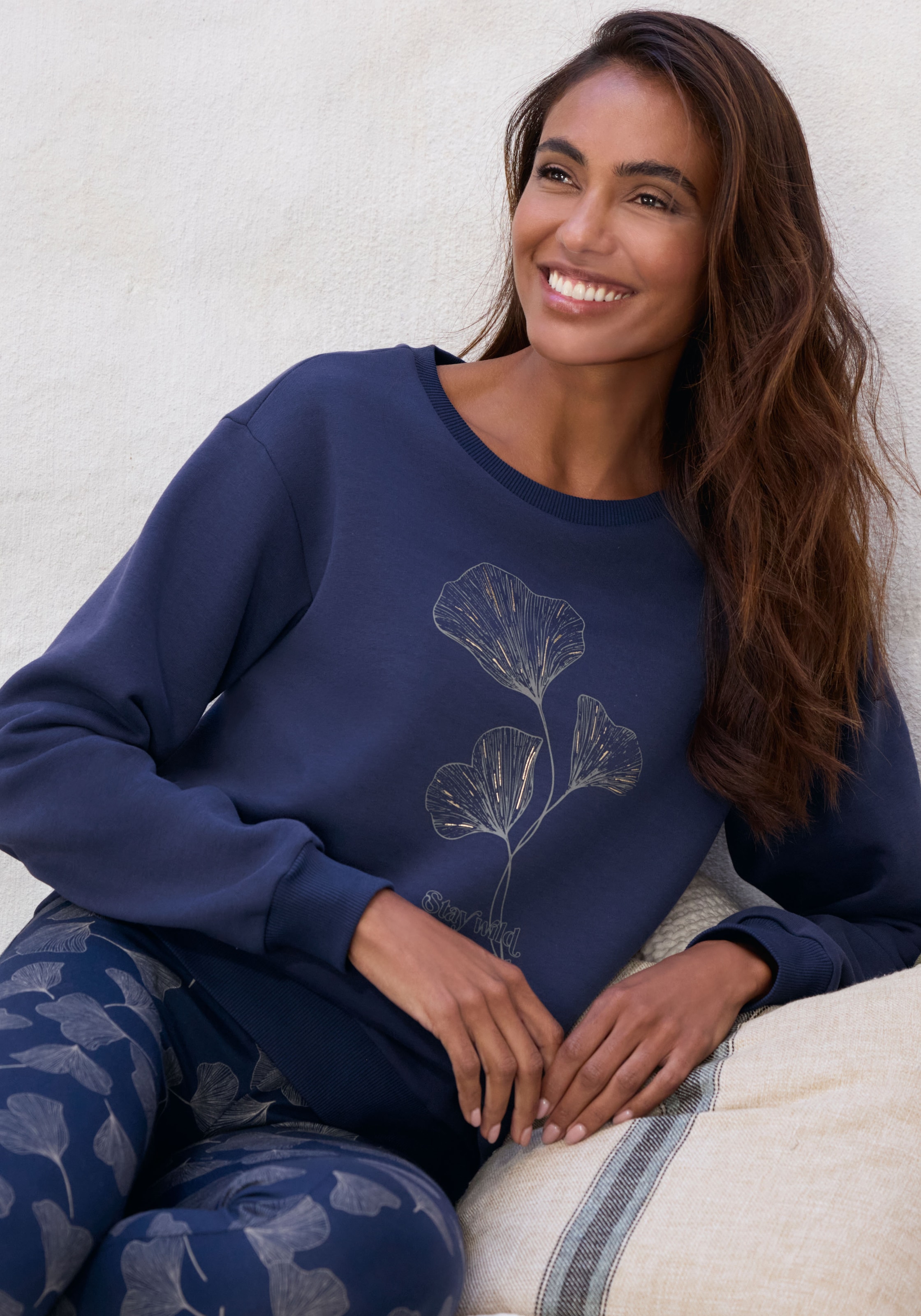 LASCANA Sweatshirt, aus hochwertiger Sweatware