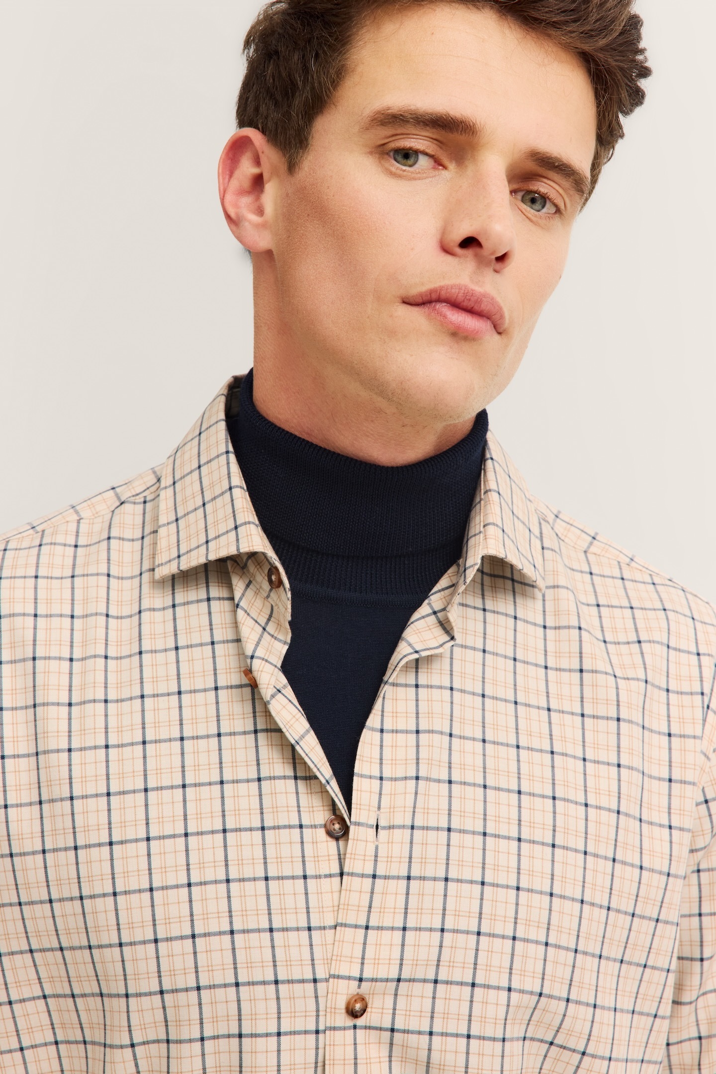 bugatti Langarmhemd »Modern Fit«, kariert, Kent-Kragen, weicher Materialmix