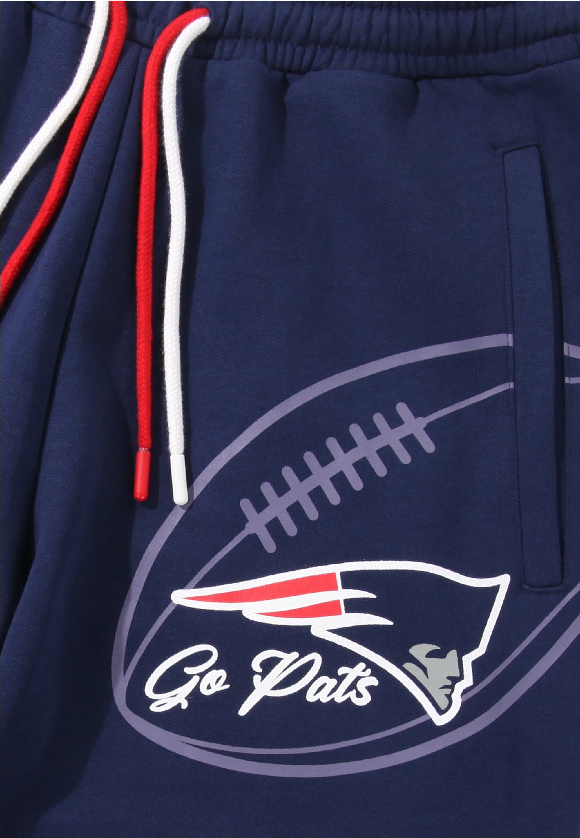 Recovered Sweathose »NFL Patriots Go Pats«, im lockeren Schnitt
