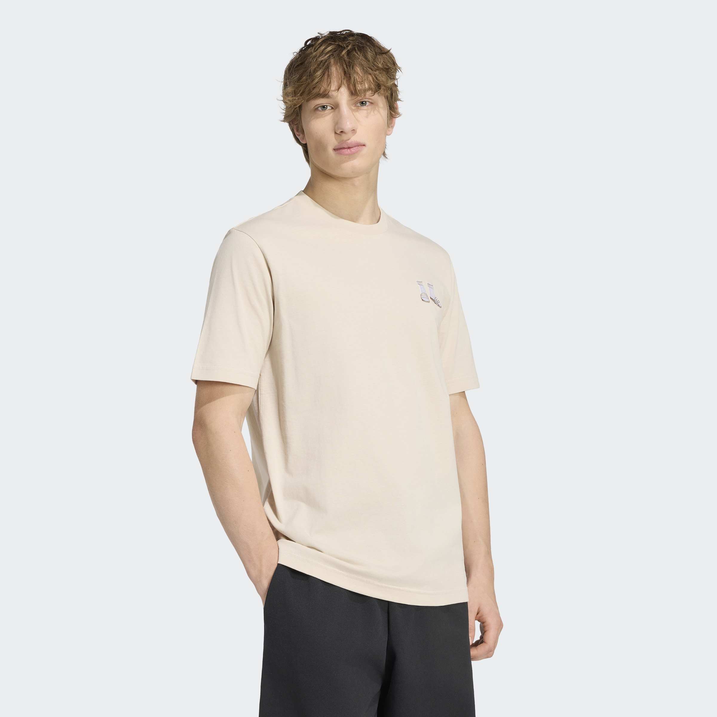 adidas Sportswear T-Shirt "M EMB SLIDES T" mit Rundhalsausschnitt, ohne Verschluss, sportlicher Stil