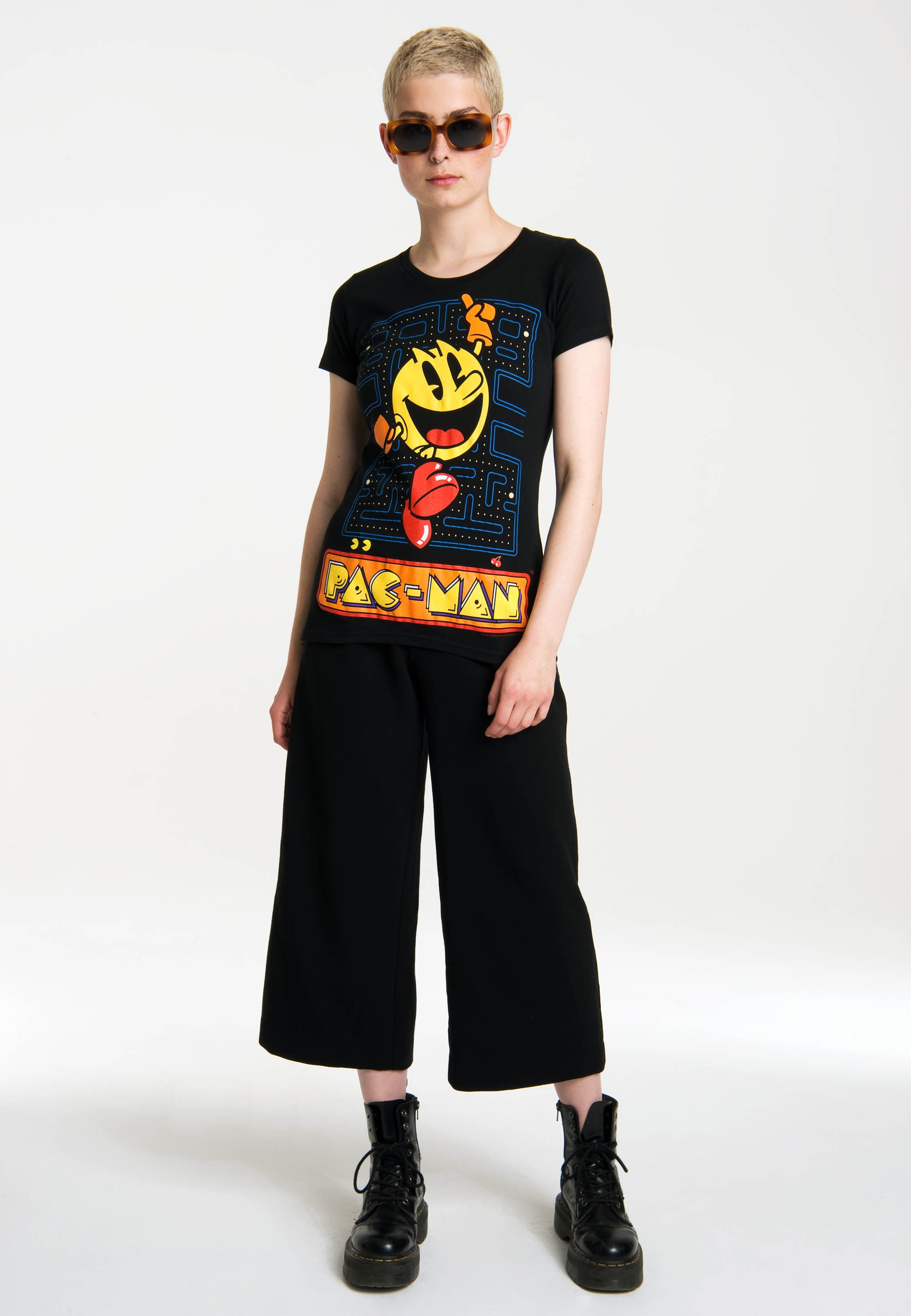 LOGOSHIRT T-Shirt »Pac-Man - Jumping«, mit tollem Pac-Man-Print