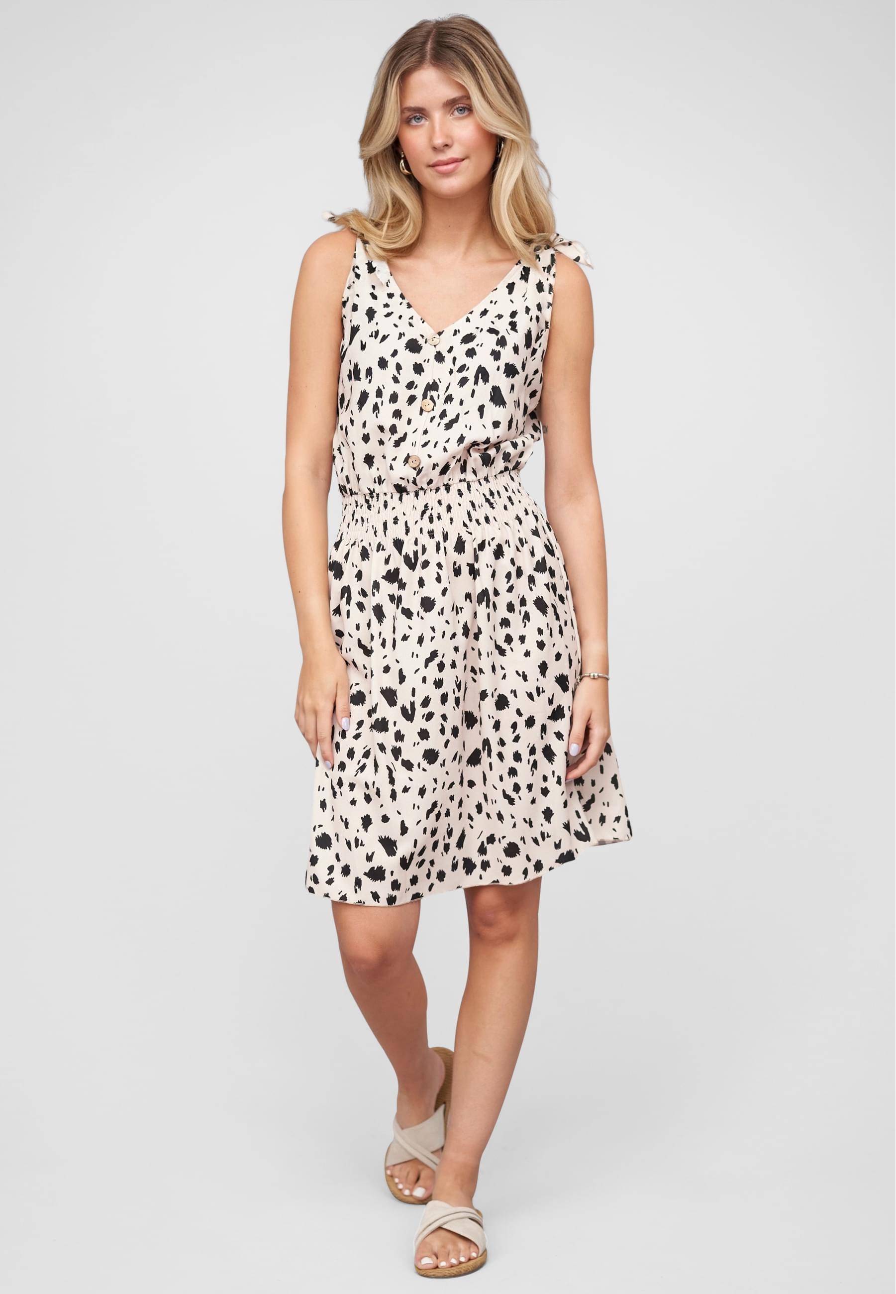CLOUD 5IVE Shirtkleid »CLOUD 5IVE Dress with buttons and knot details animal print«, (1 tlg.)
